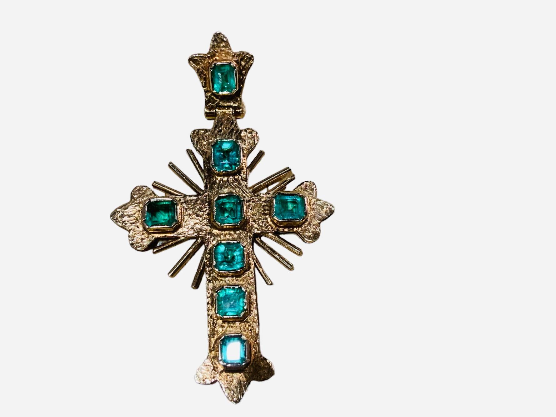 Spanish Colonial Style 18k Gold Emerald Cross Pendant 3