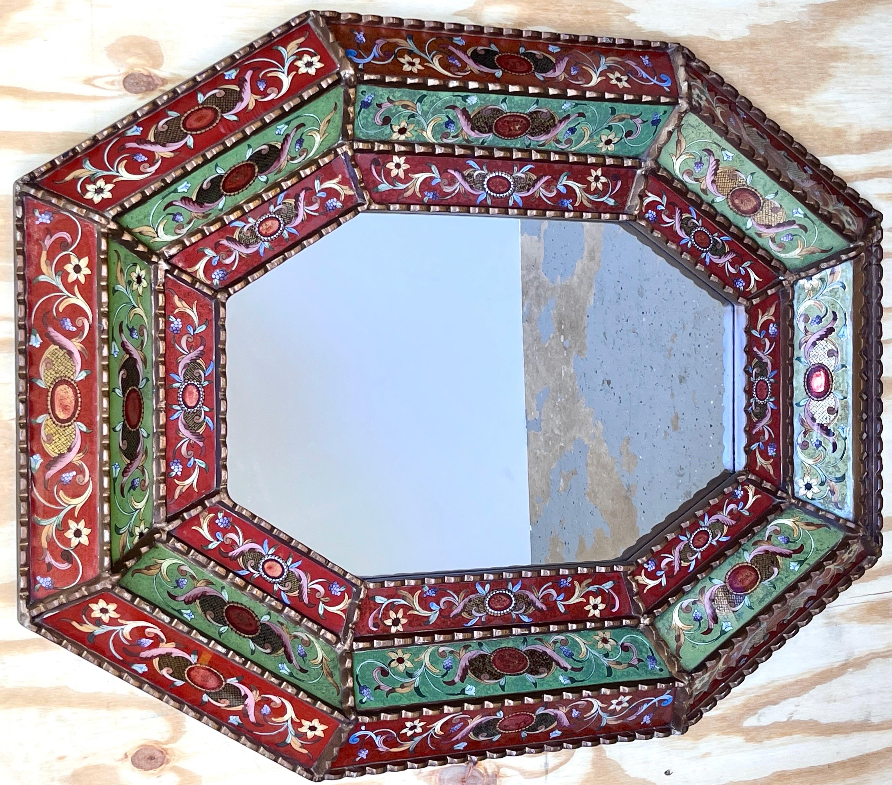 Miroir de style colonial espagnol en bois doré et verrre églomisé en vente 4