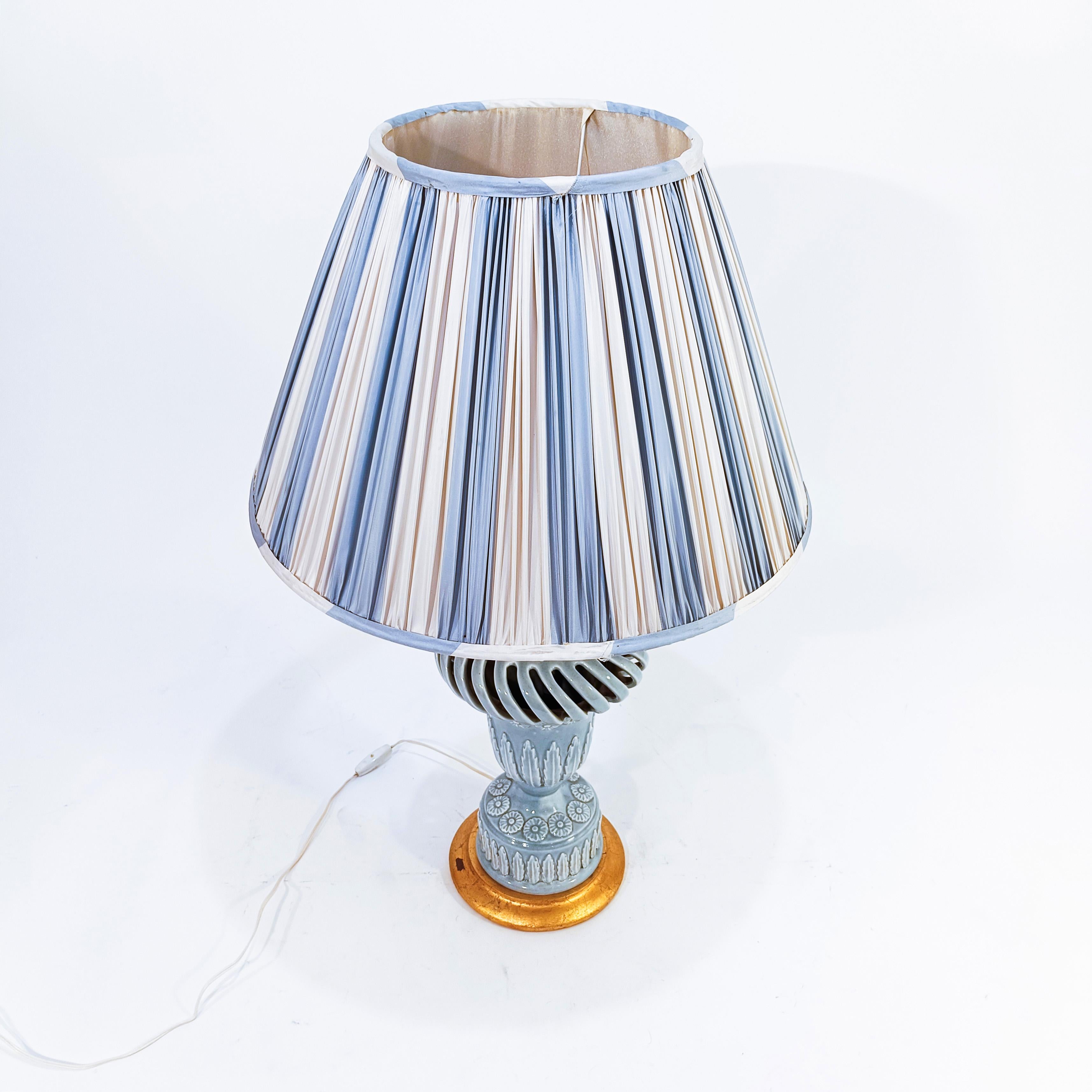 Hand-Crafted Spanish Colonial style. Handmade ceramic table lamp from Manises, Spain, 1960s For Sale