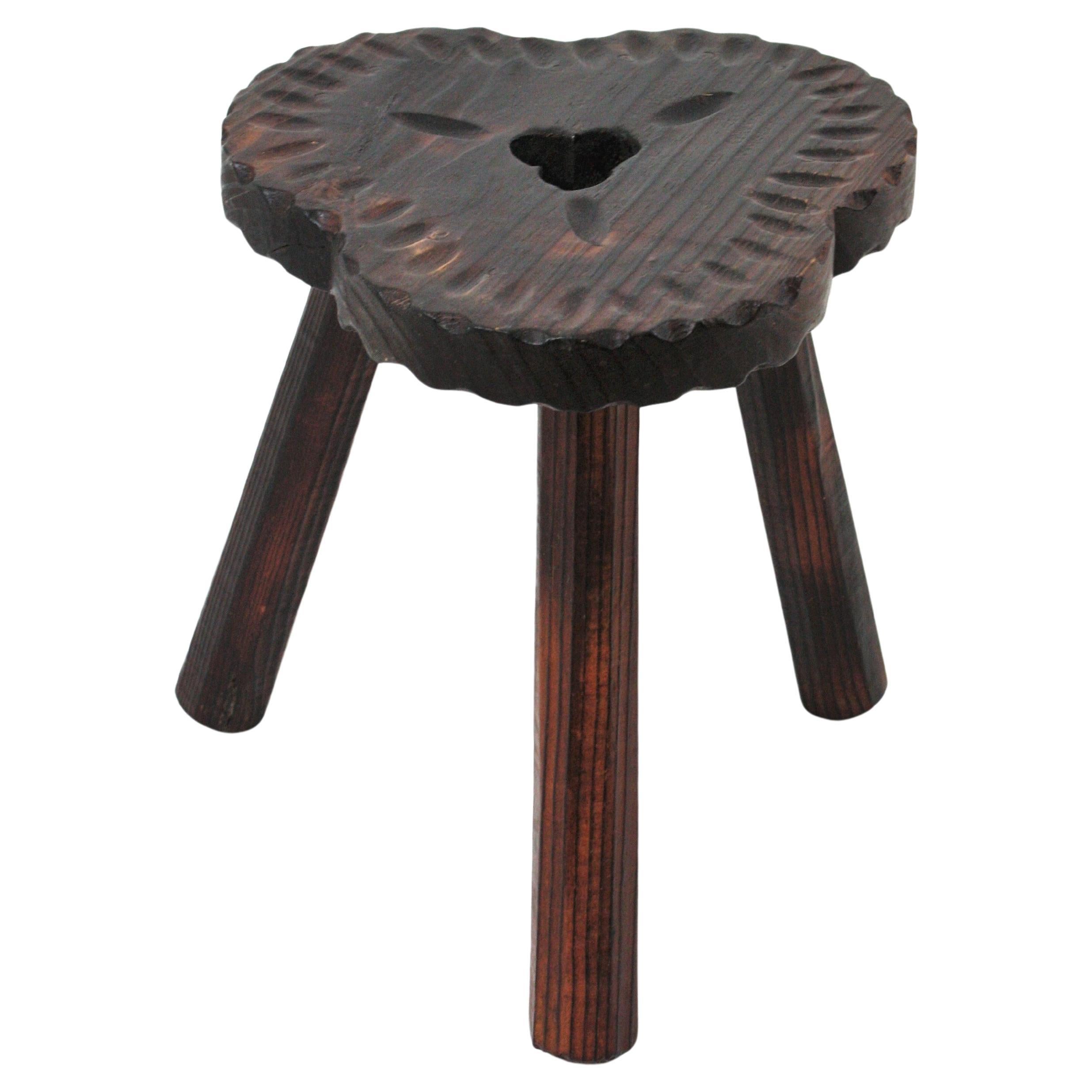Spanish Colonial Tripod Stool / Side Table in Carved Wood, 1950s