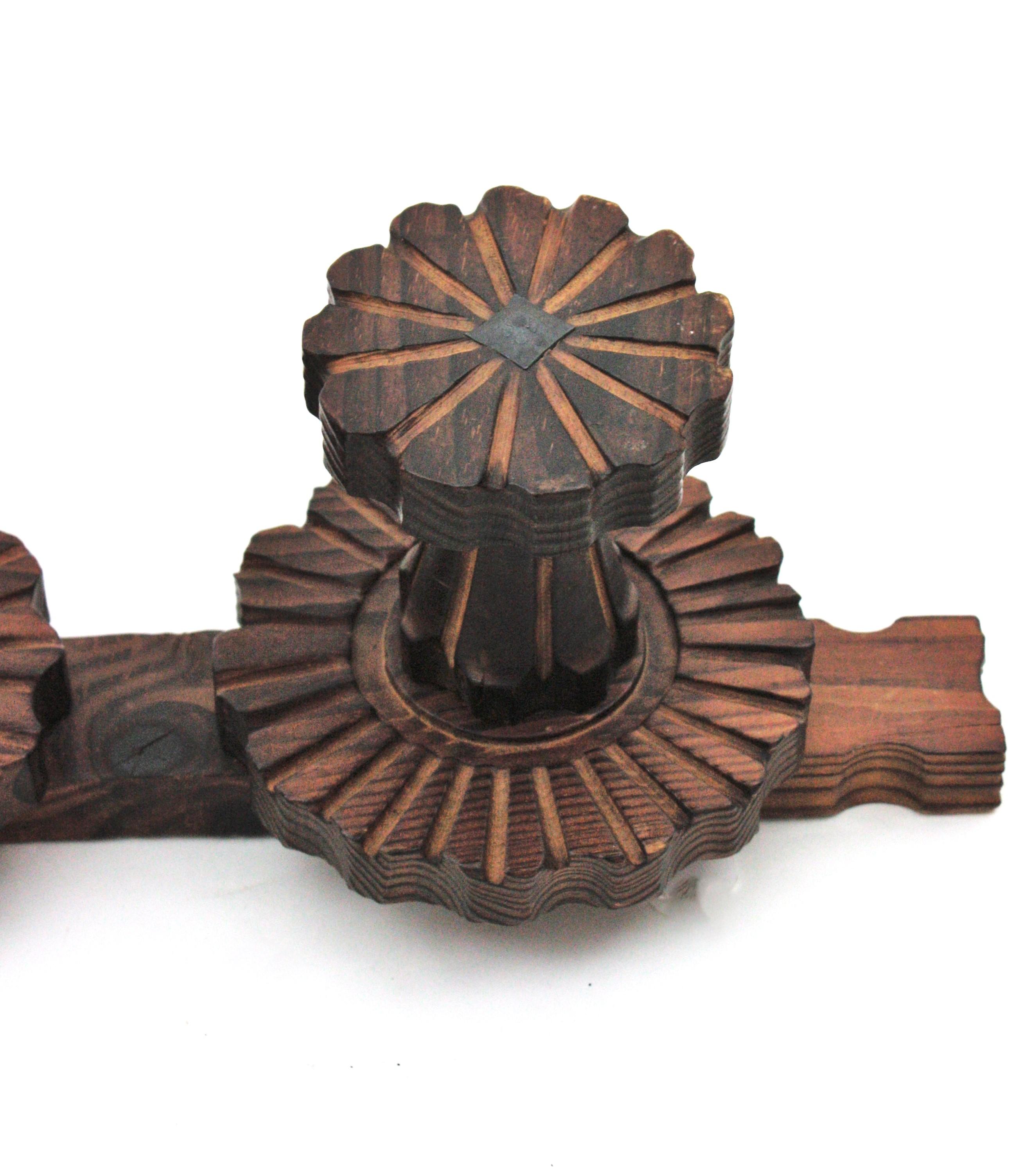 20th Century Spanish Colonial Wall Coat Rack  in Carved Wood For Sale