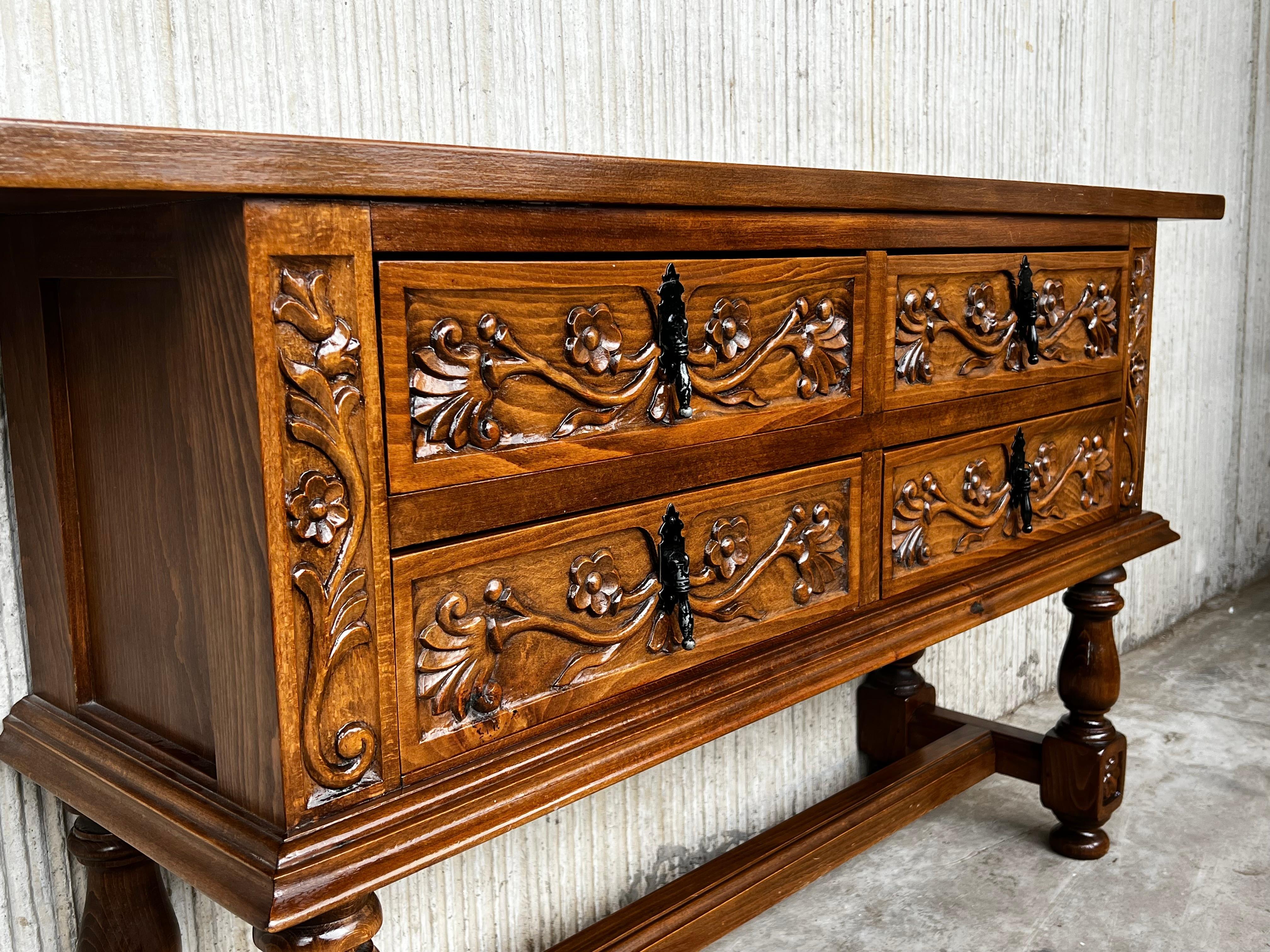 Spanish Console Chest Table with Four Carved Drawers and Original Hardware For Sale 4