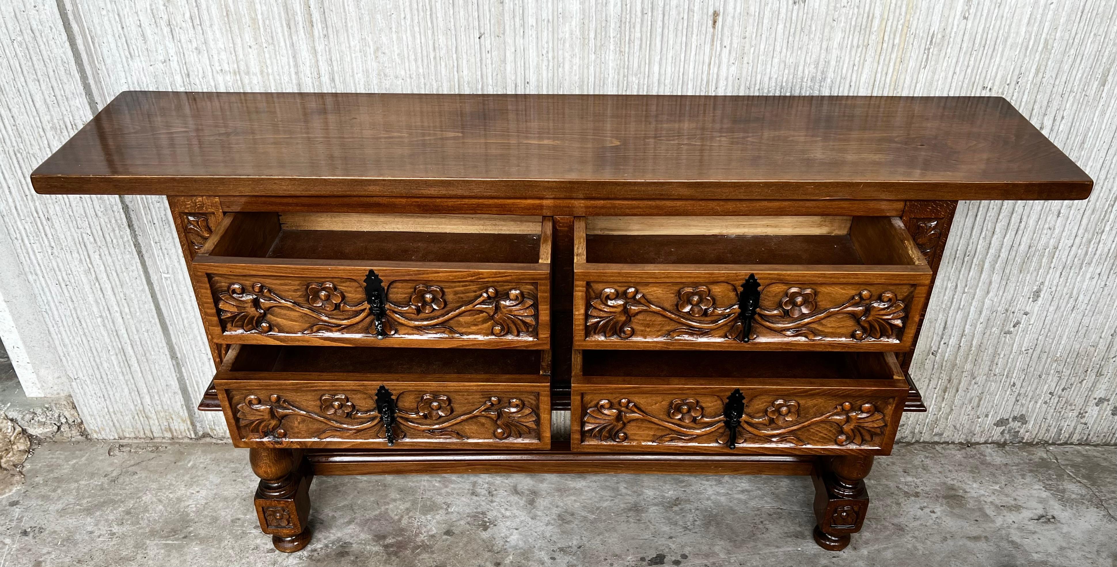 Spanish Console Chest Table with Four Carved Drawers and Original Hardware For Sale 5