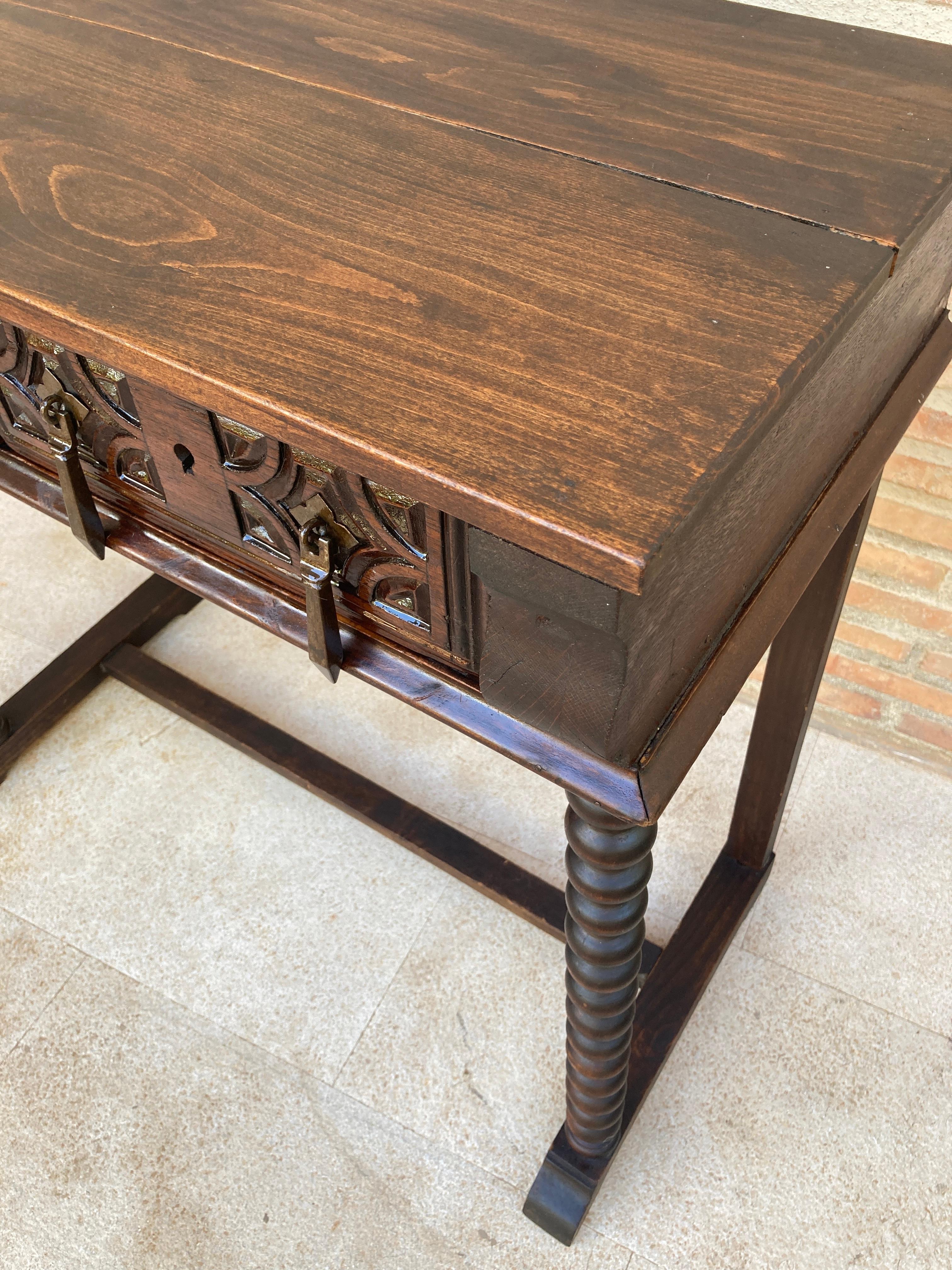 Spanish Console or Desk Table with Drawers and Solomonic Legs 4