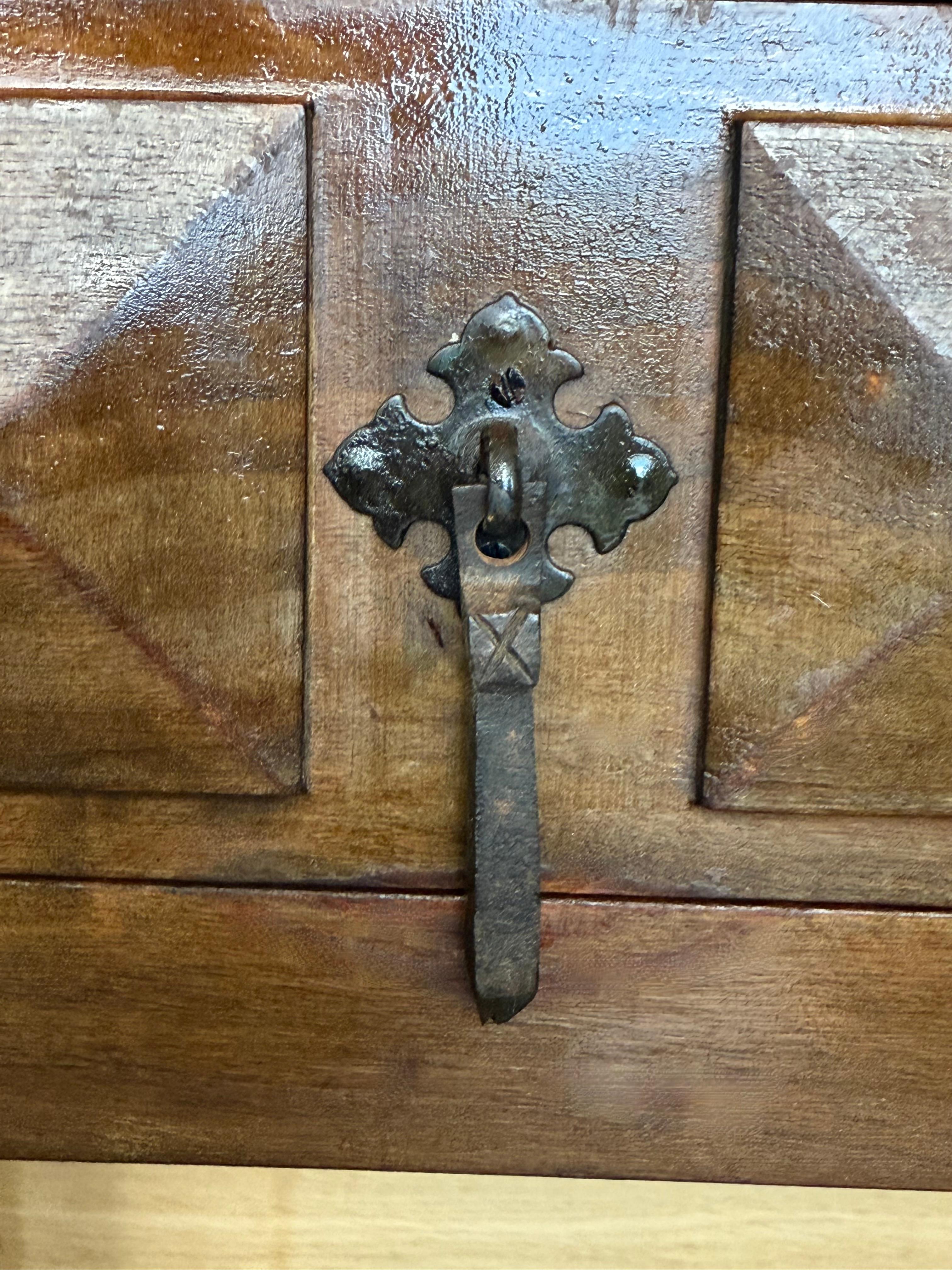 Spanish Console Table with Two Carved Drawers, 1900s For Sale 7