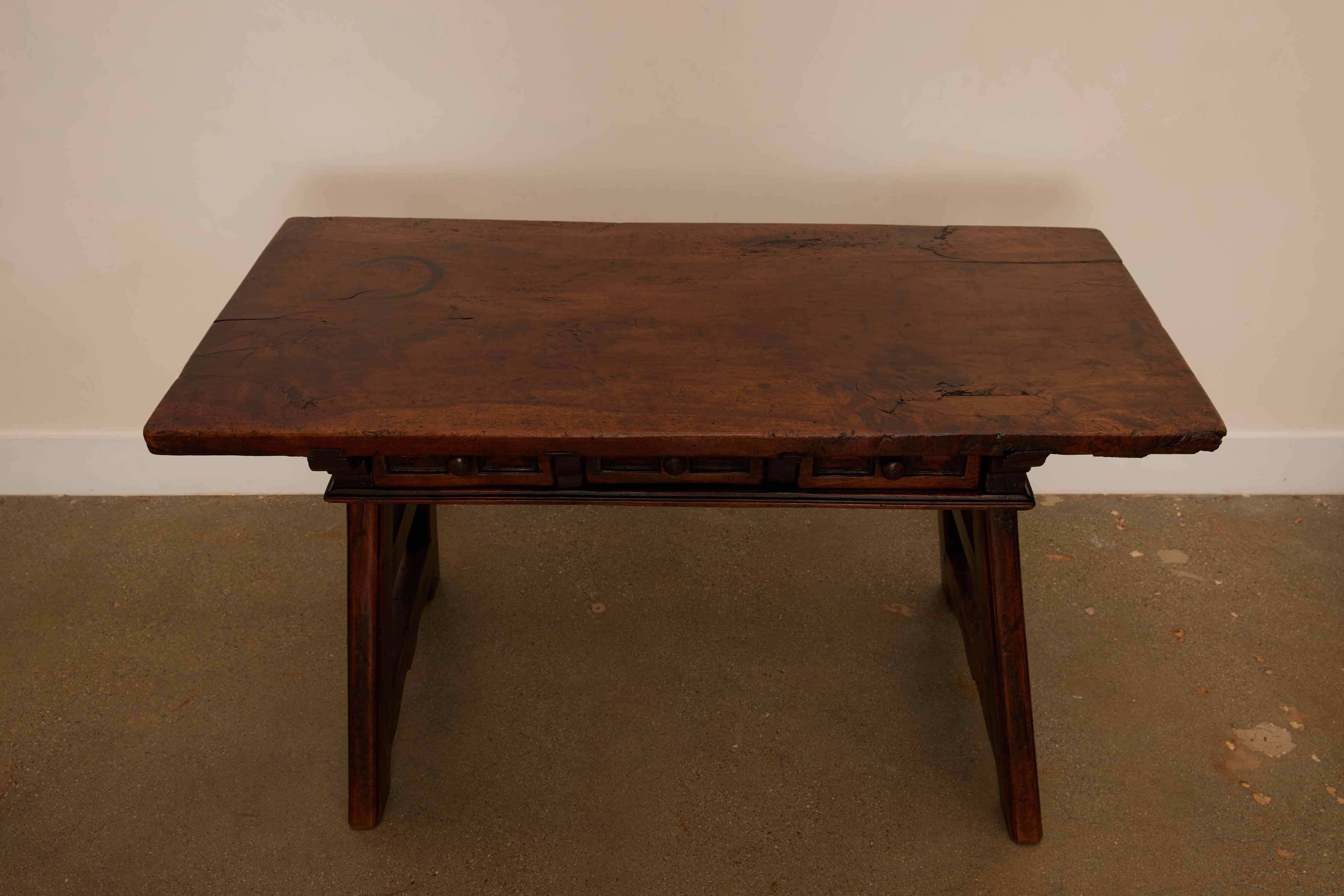 Spanish Colonial 18th C. Spanish Beautifully Rustic Carved-Wood Trestle-Leg Table with Drawers For Sale