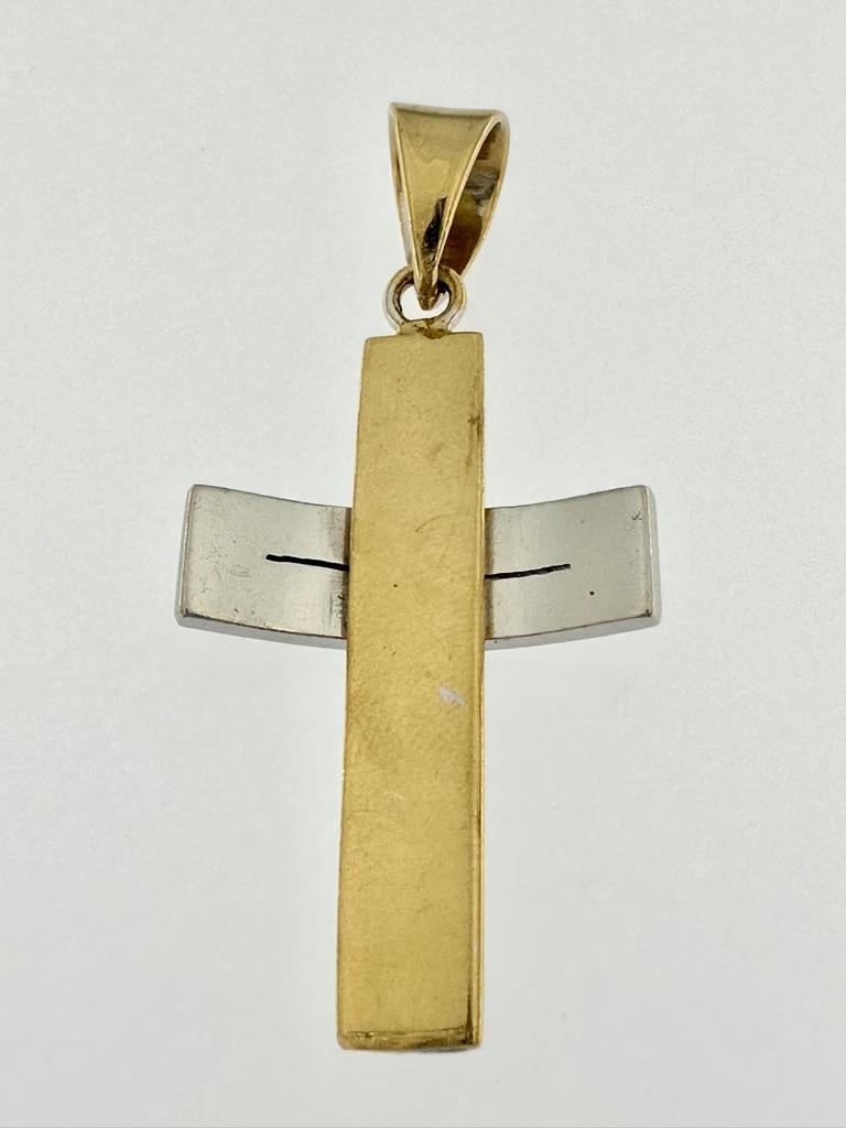Spanish Contemporary Cross in Yellow Gold and White Gold with Diamond For Sale 1