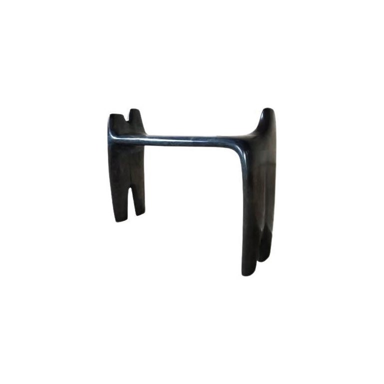 Consola Contemporánea Española Ibérica de Madera de Nogal Azul Añil by Jordi Sarrate