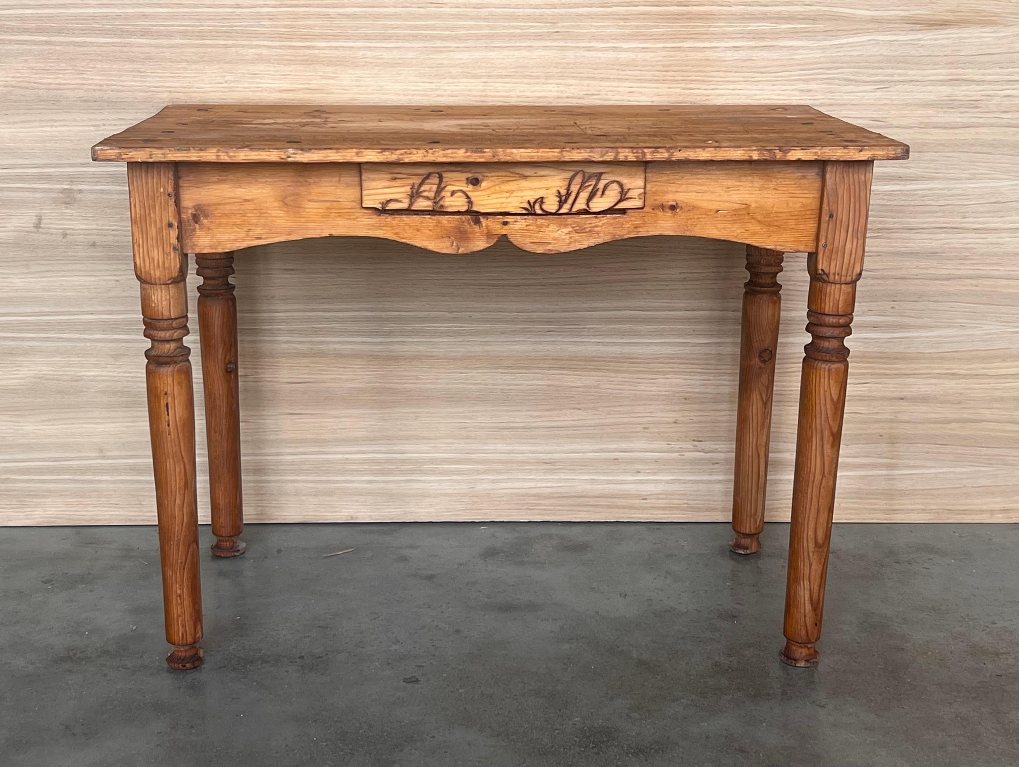 Espagnol Table de canapé ou console en pin 