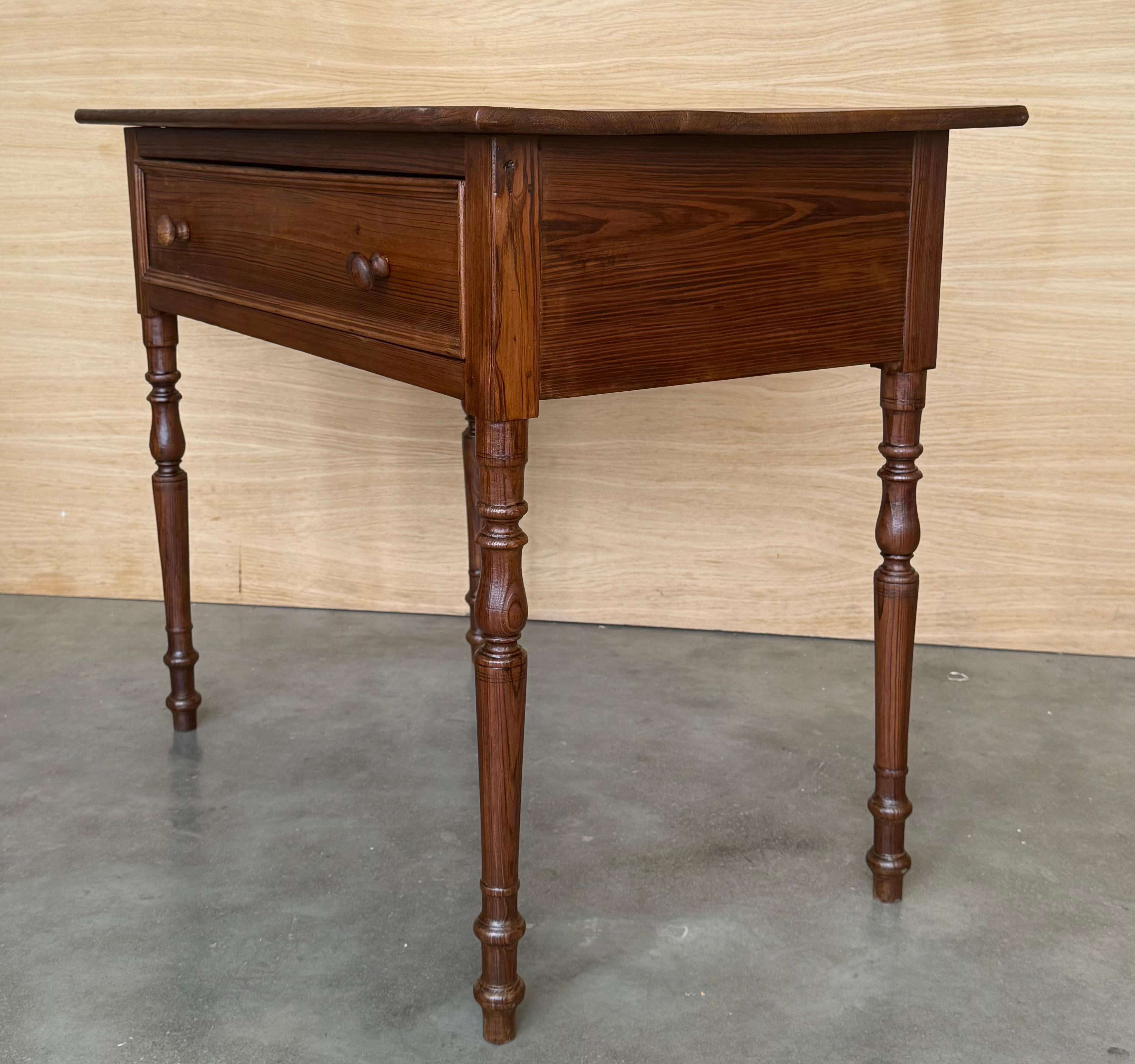 20ième siècle Table de canapé ou console en pin 