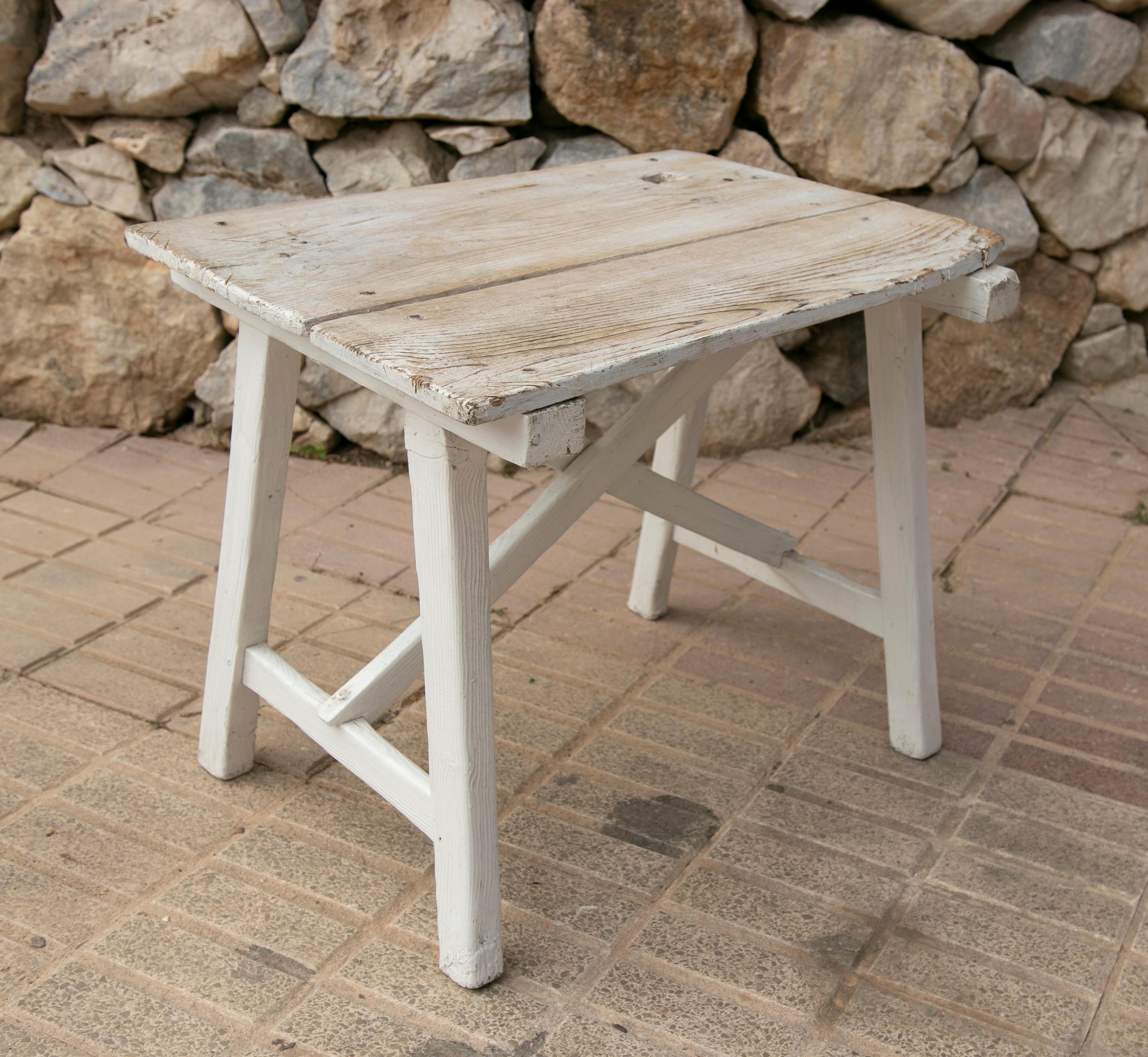 Spanish Country Side Table Made of White Painted Wood For Sale 1