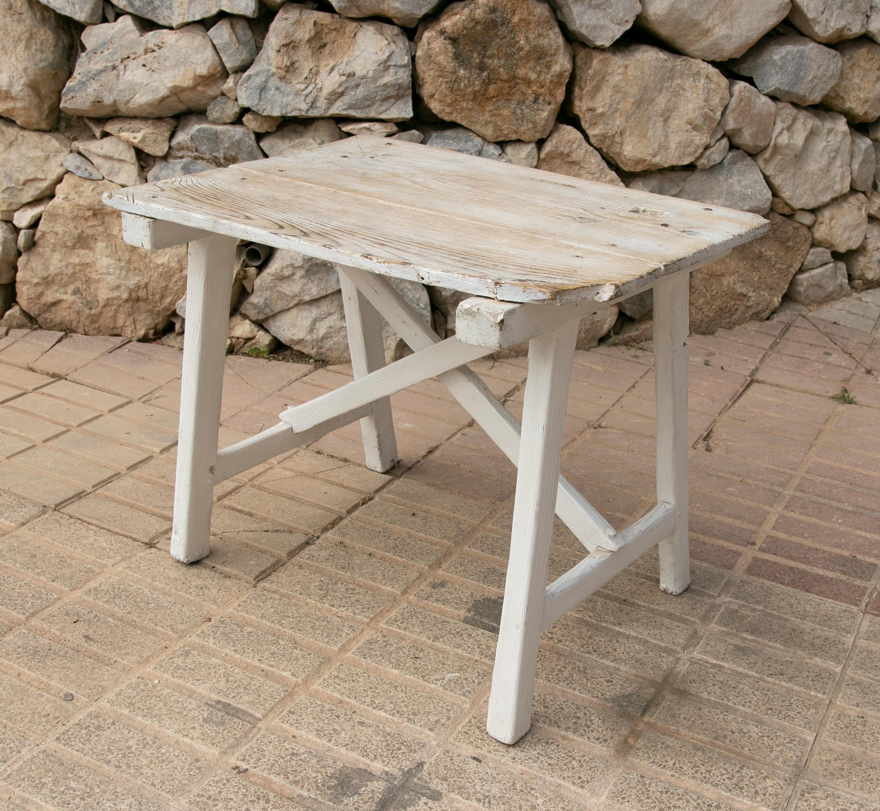 Spanish Country Side Table Made of White Painted Wood For Sale 3
