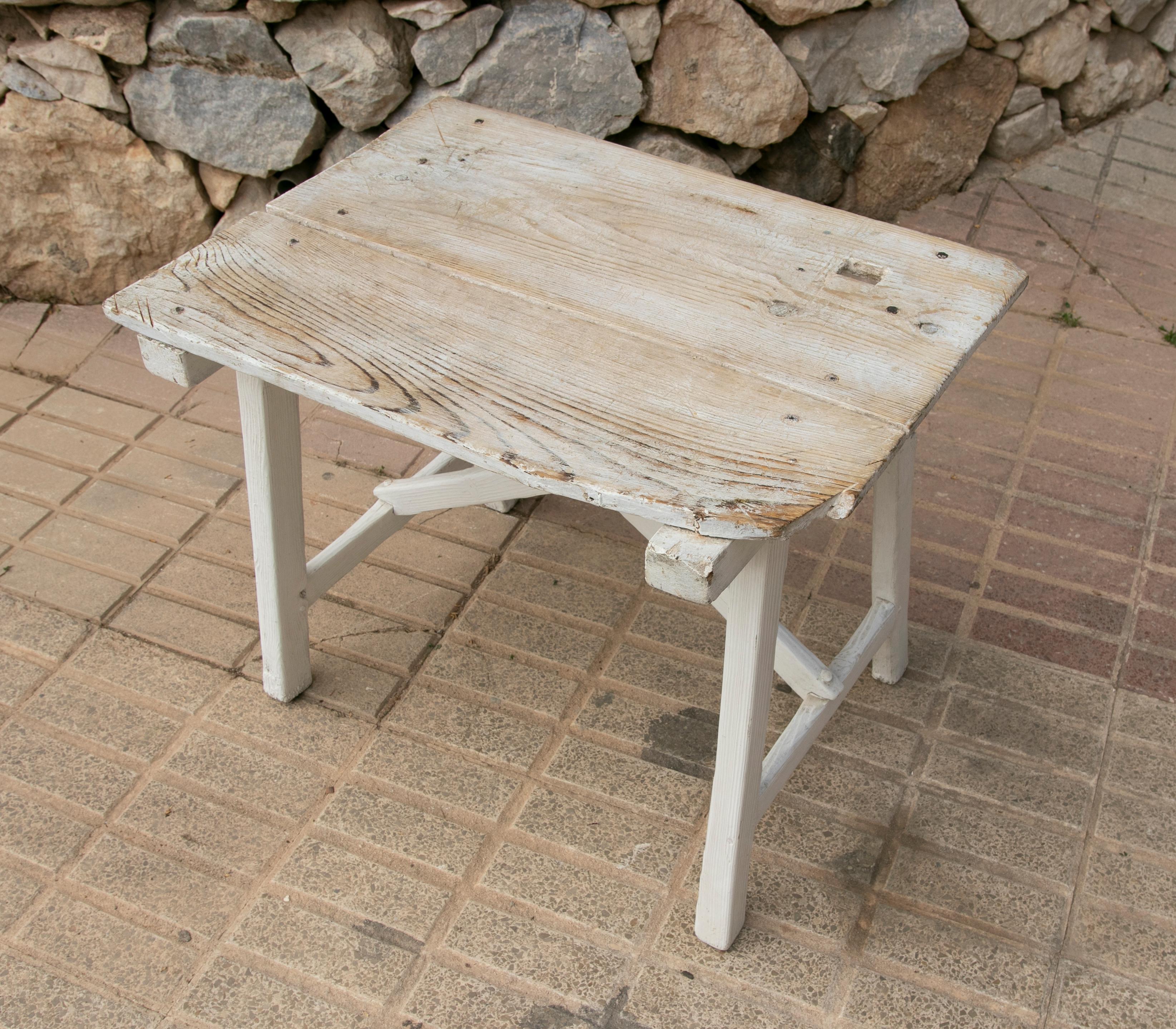Spanish Country Side Table Made of White Painted Wood For Sale 4