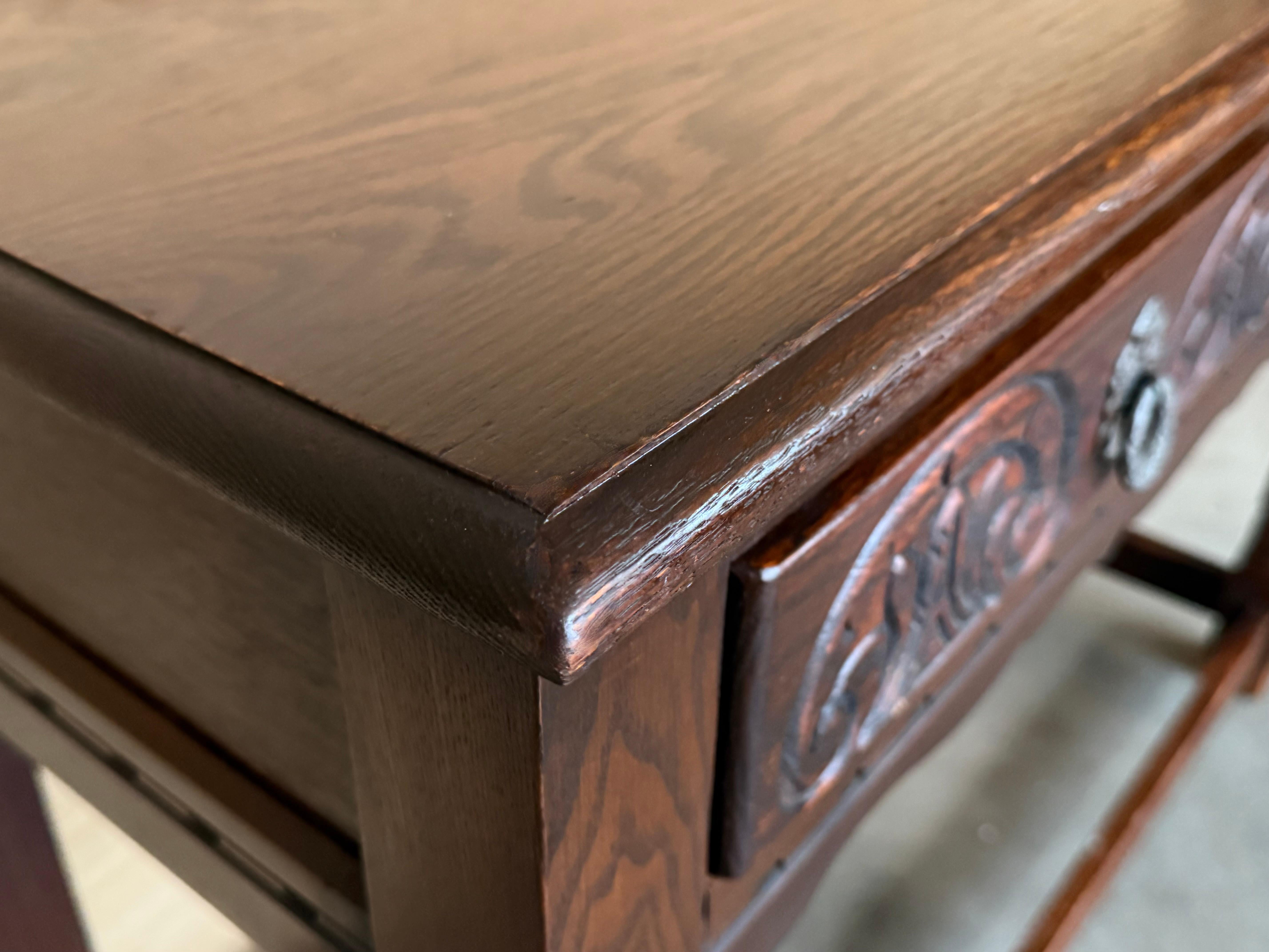 Spanish Country Walnut Sofa Table or Console table with Carved Drawers For Sale 8