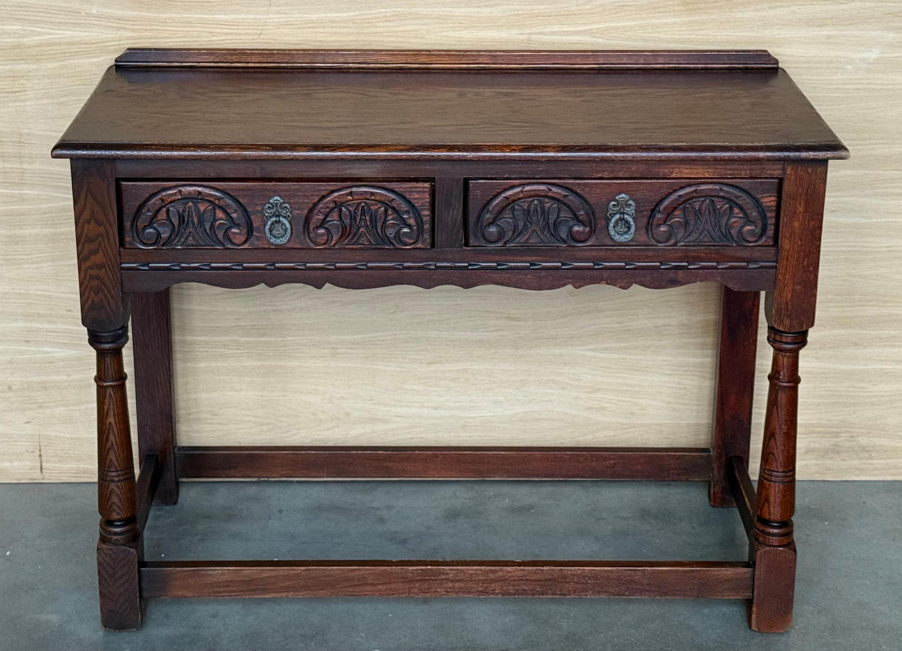 Spanish Country Walnut Sofa Table or Console table with Carved Drawers In Good Condition For Sale In Miami, FL