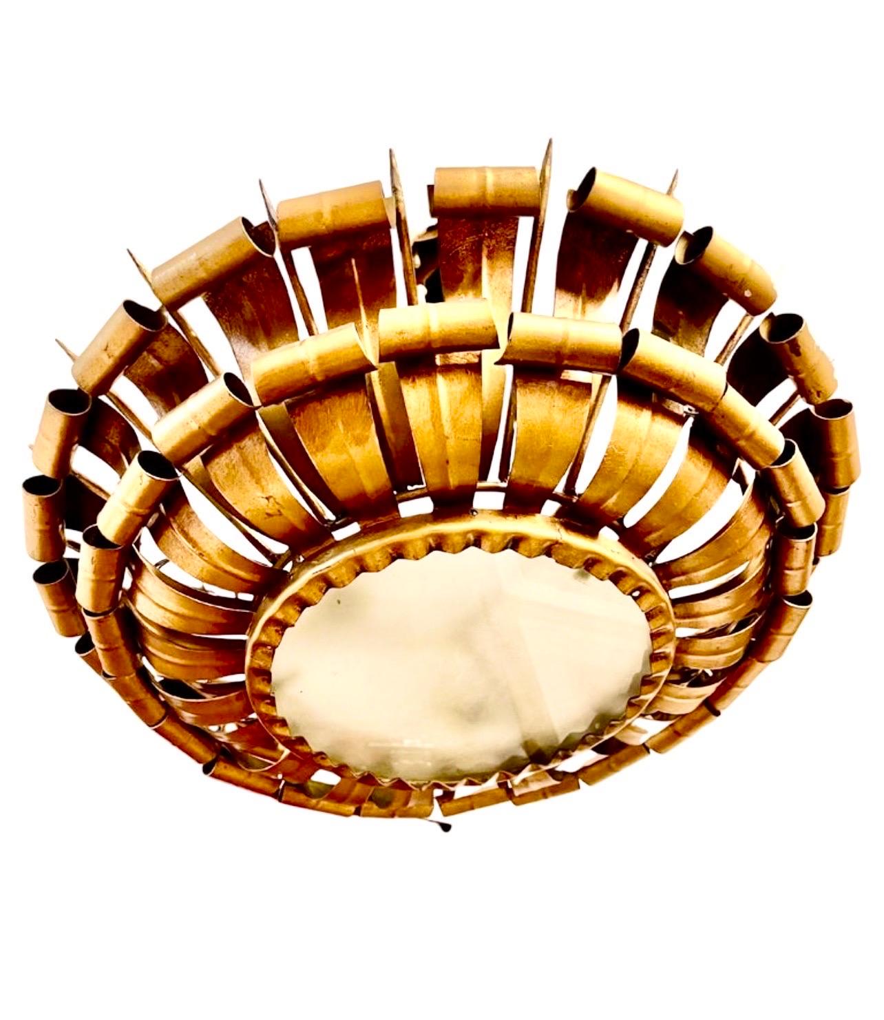 Couronne espagnole Sunburst 3 unités encastré XL métal doré , circa 1950 en vente 3