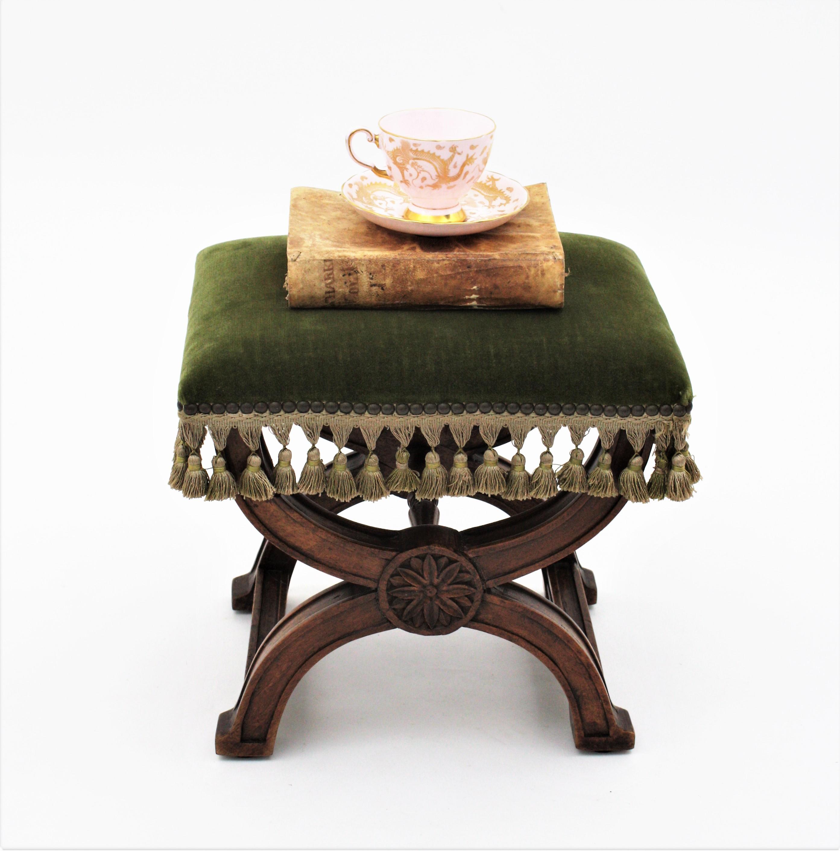 Spanish Curule Stool in Wanut and Green Velvet Upholstery For Sale 6