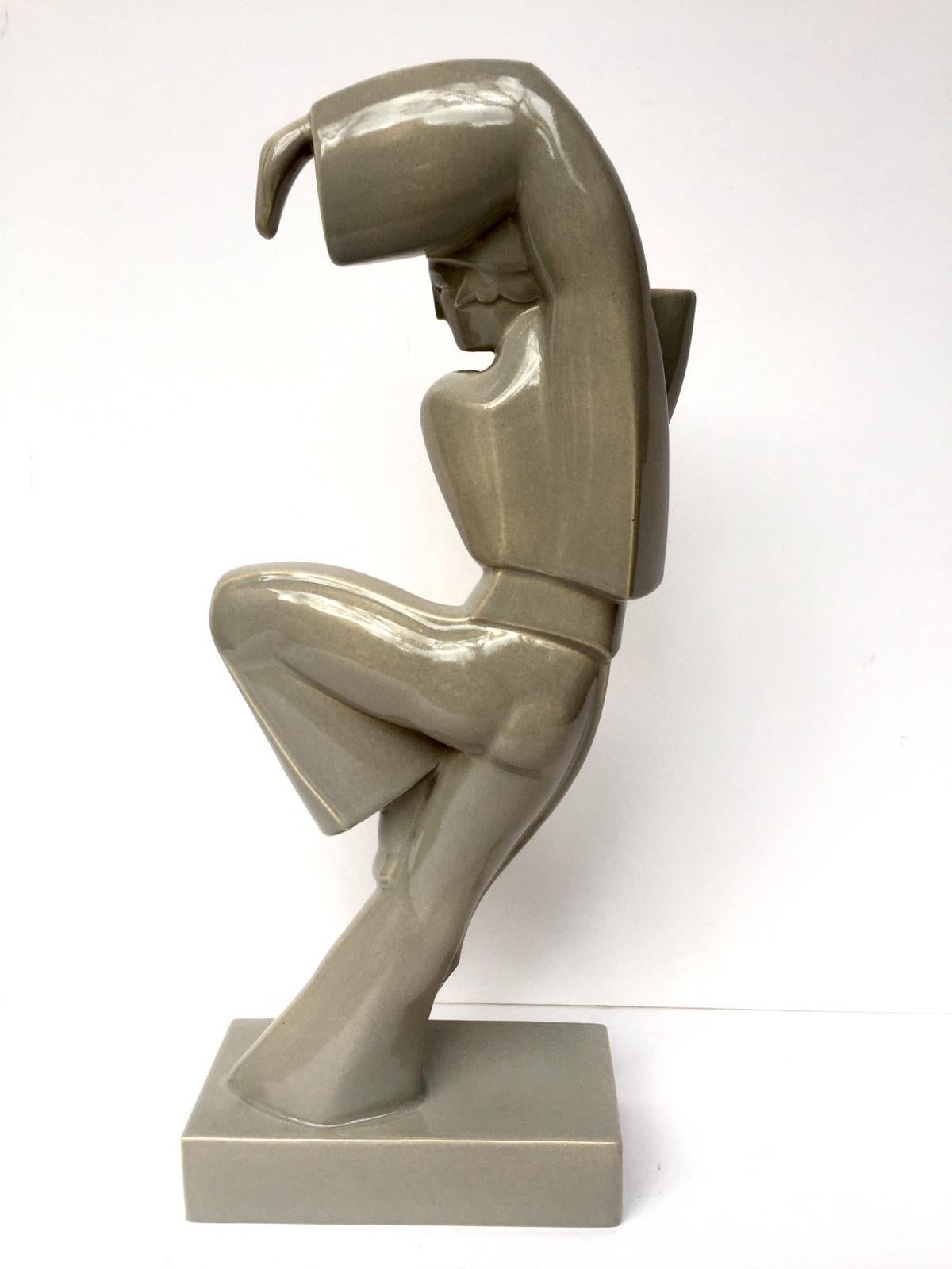 Paire de grandes figurines de danseurs espagnoles en porcelaine ROBJ Paris, France 1929-1930 en vente 3