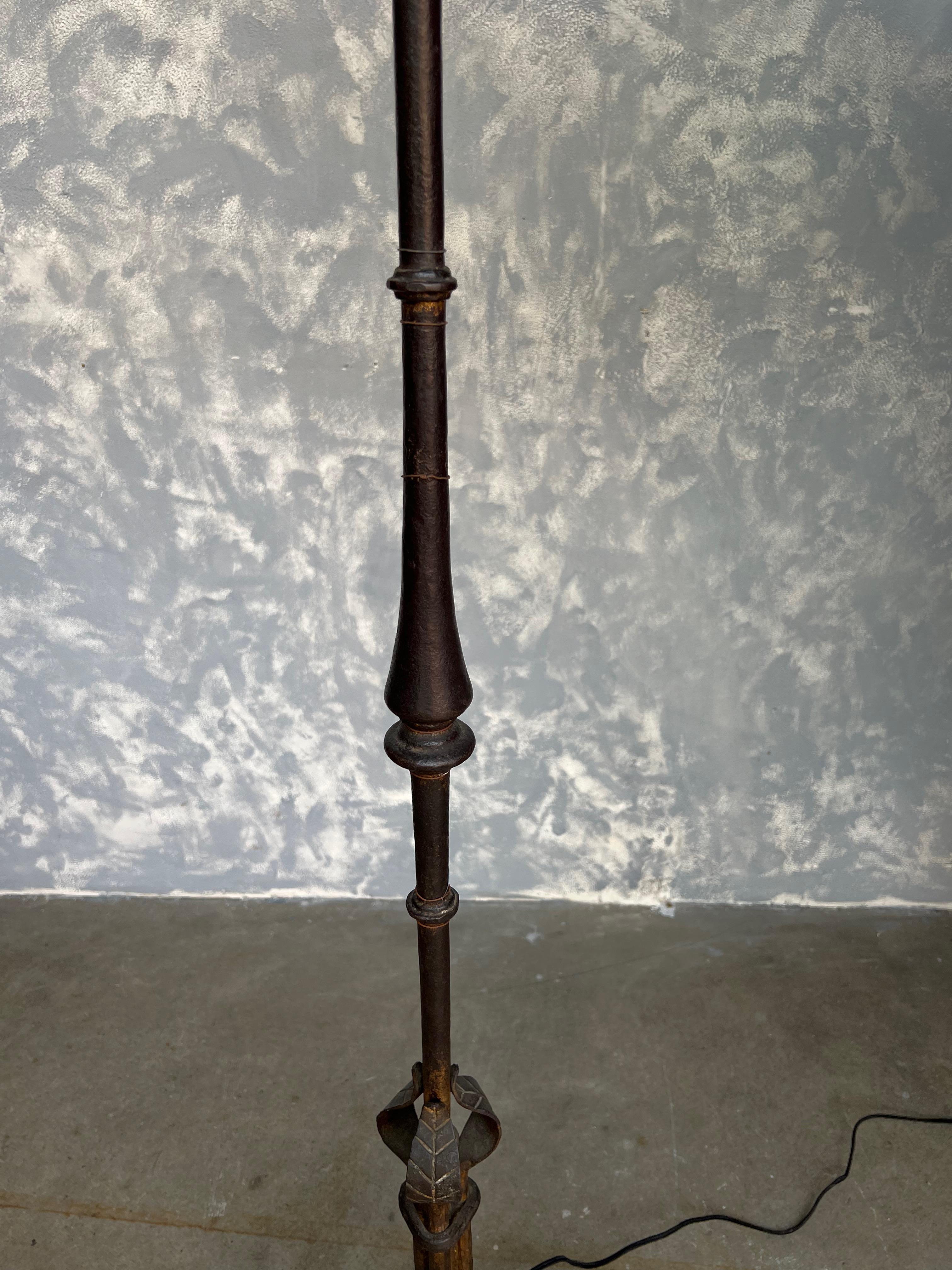 Mid-20th Century  Spanish Dark Patinated Wrought Iron Floor Lamp  For Sale