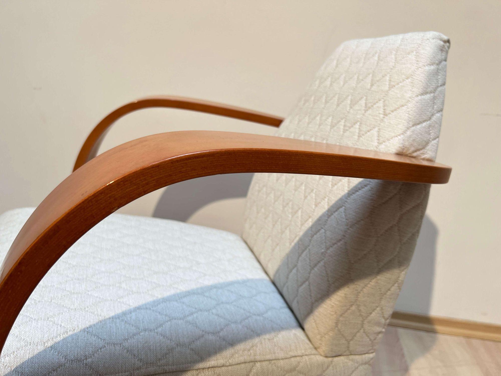 Design Arm Chair, Beech Wood, Cream-white Quilt Fabric, Spain, 1990s For Sale 8