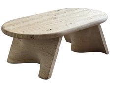 Mesa de centro de travertino italiano de diseño español, España, mediados de siglo