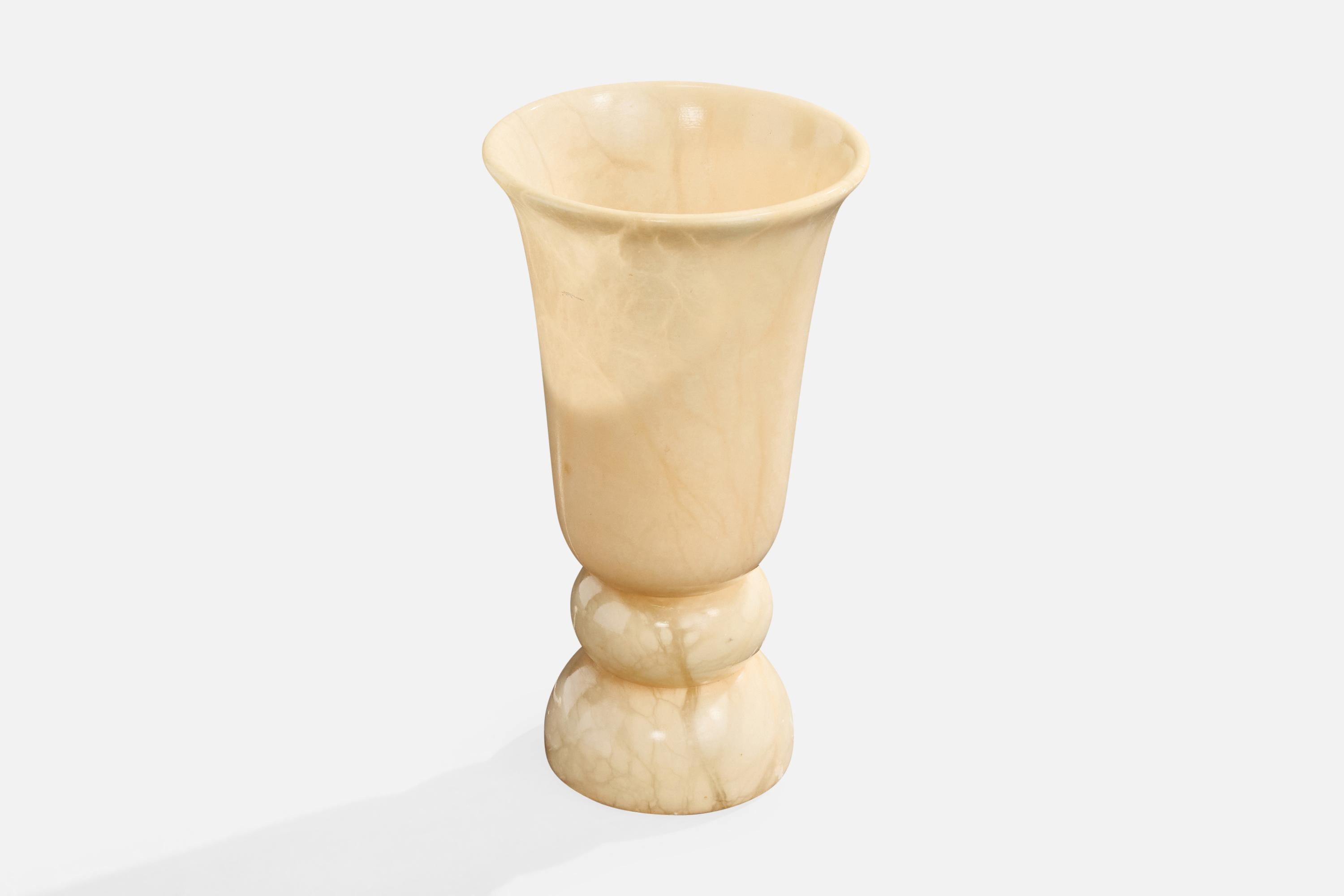 Spanische Designerin, Tischlampe, Alabaster, Spanien, 1970er Jahre (Moderne der Mitte des Jahrhunderts) im Angebot