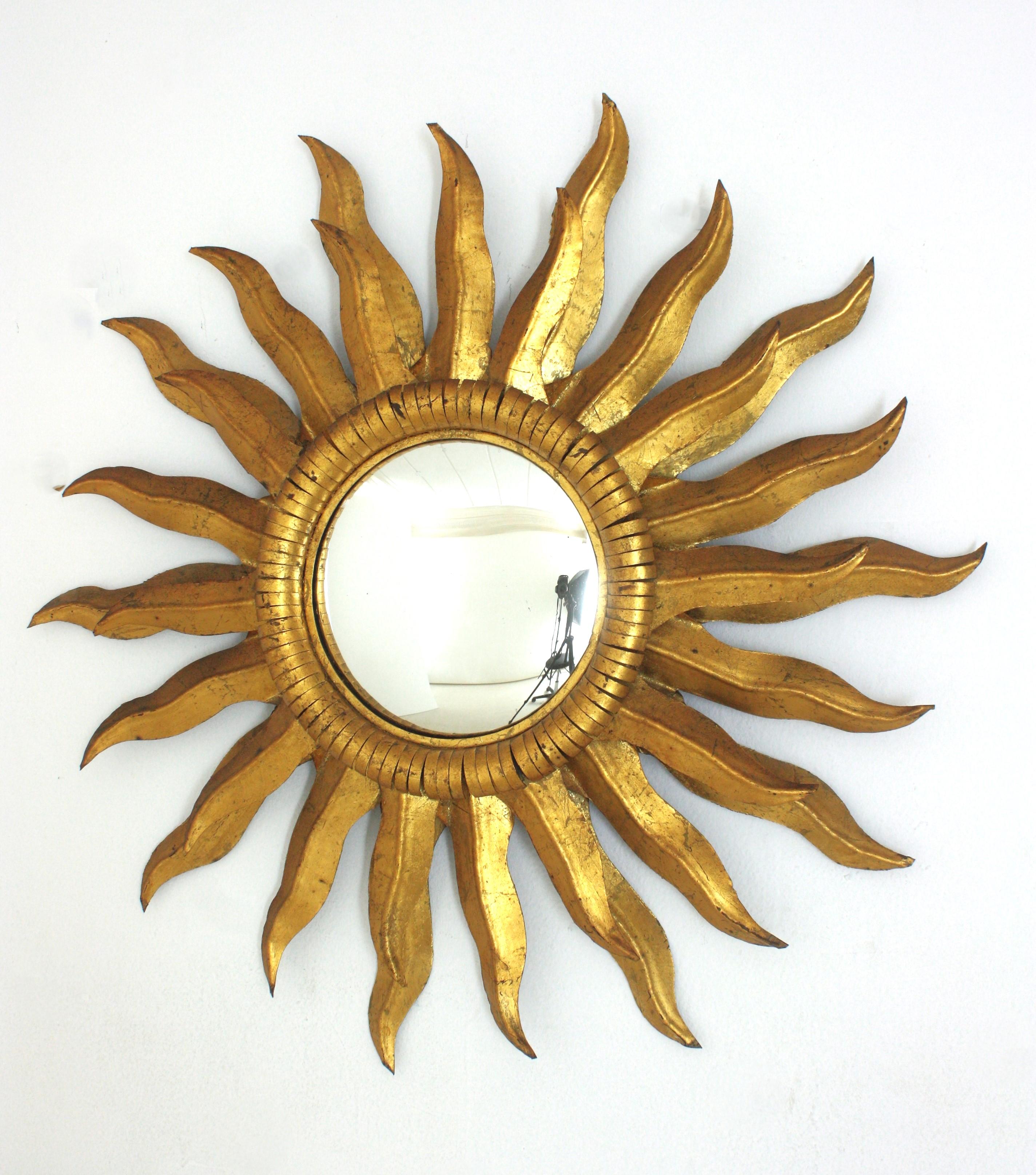 Spanish Double Layered Convex Sunburst Mirror in Gilt Metal, 1950s For Sale 5