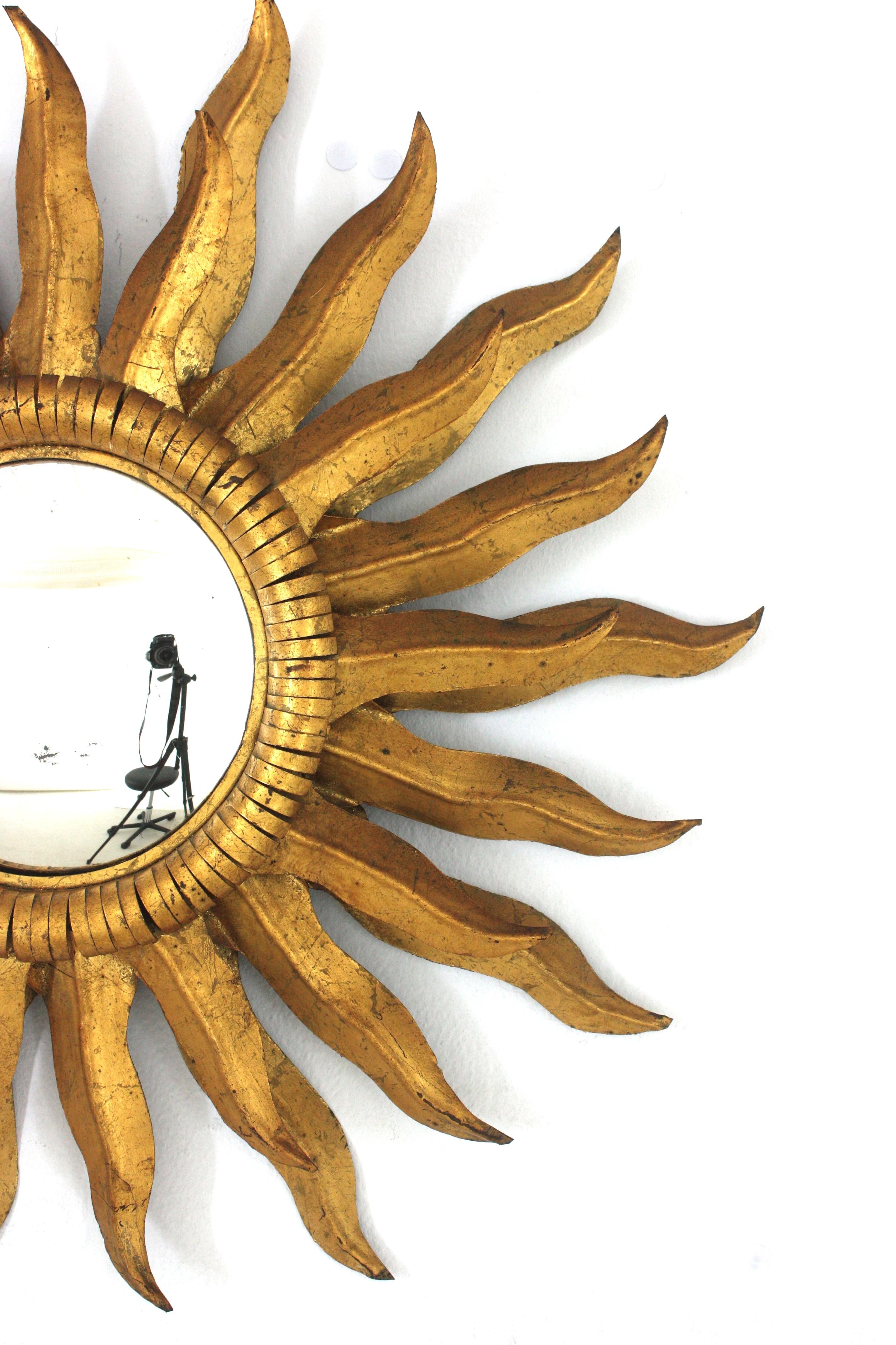 Spanish Double Layered Convex Sunburst Mirror in Gilt Metal, 1950s For Sale 3