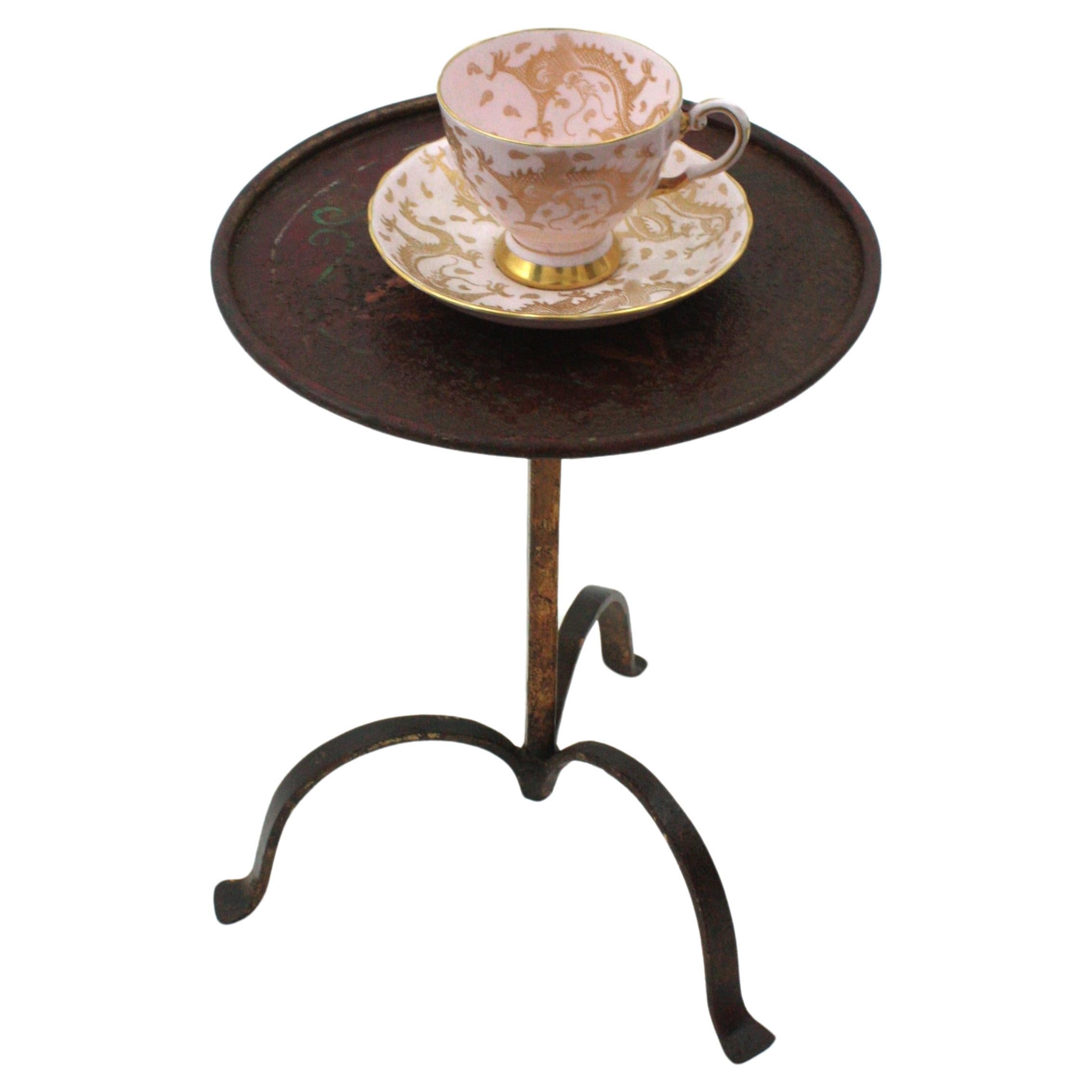 Spanish Drinks Table, End Table, Martini Table in Polychromed Gilt Iron, 1940s For Sale 2