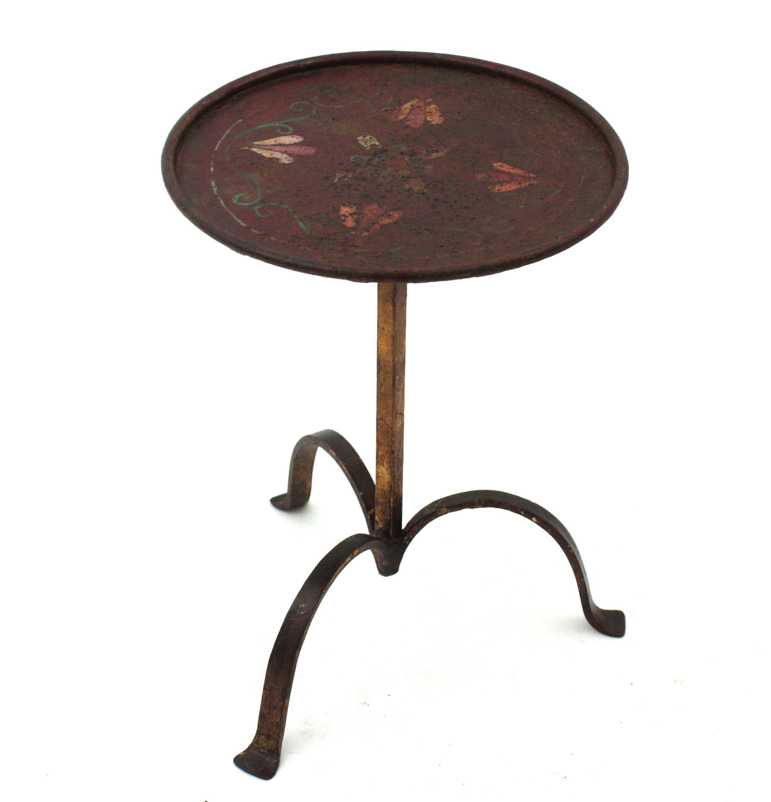 Spanish Drinks Table, End Table, Martini Table in Polychromed Gilt Iron, 1940s For Sale 1