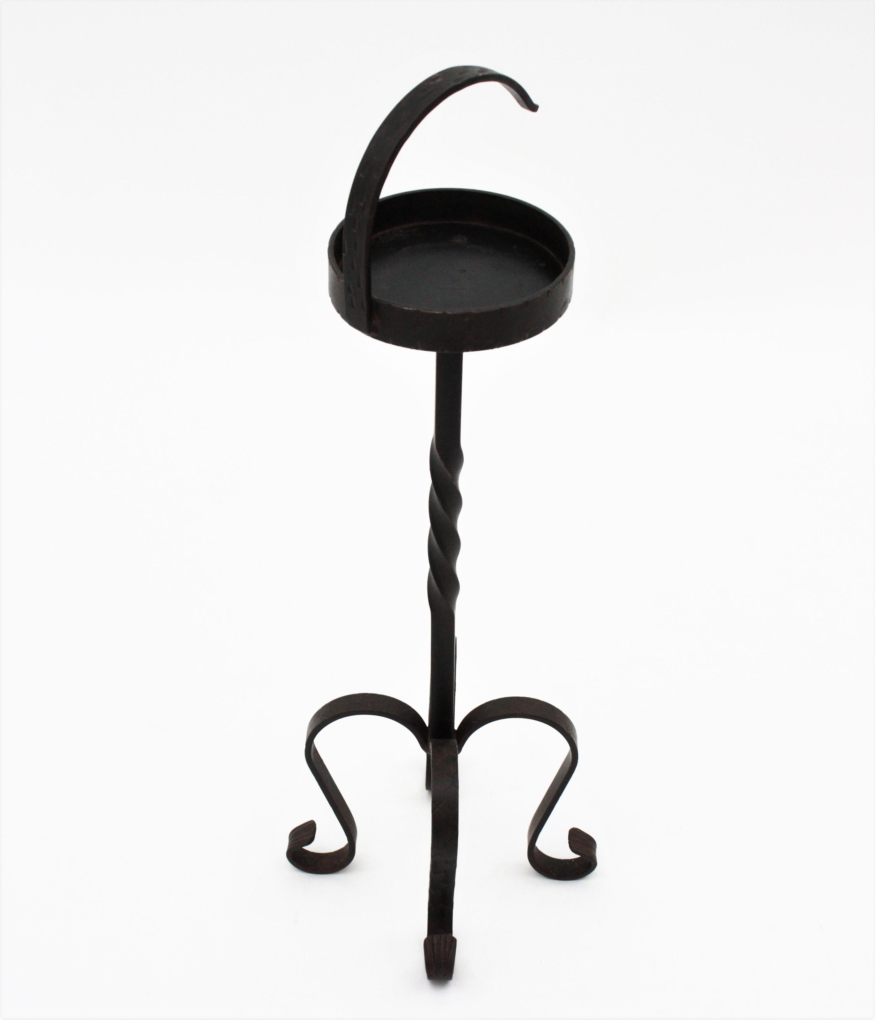 Spanish Drinks Table or Side Table with Handle , Wrought Iron For Sale 5