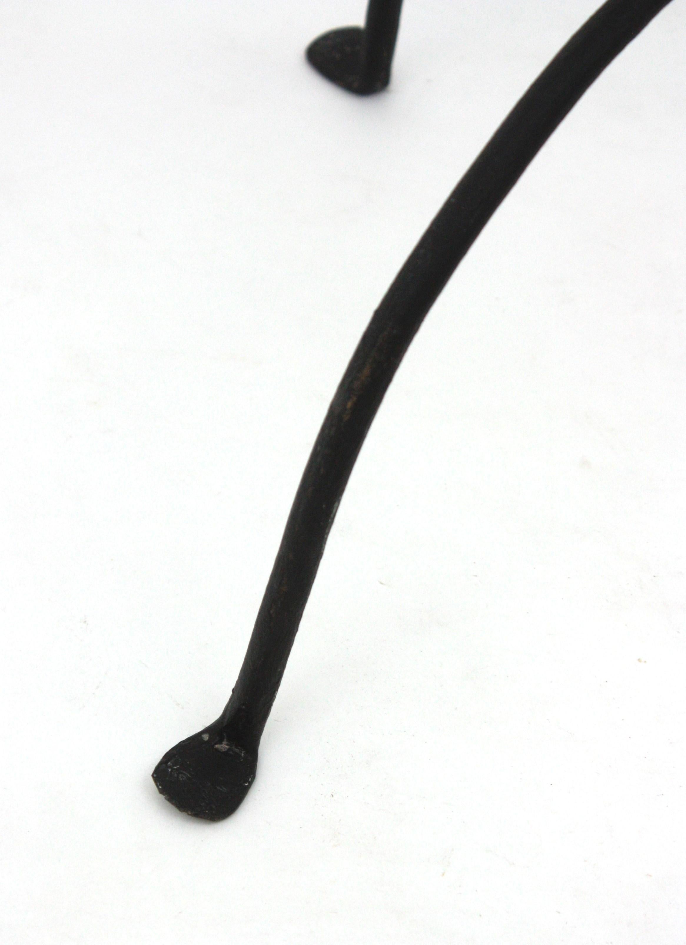 Gueridón / Mesa auxiliar o auxiliar de hierro negro en venta 5