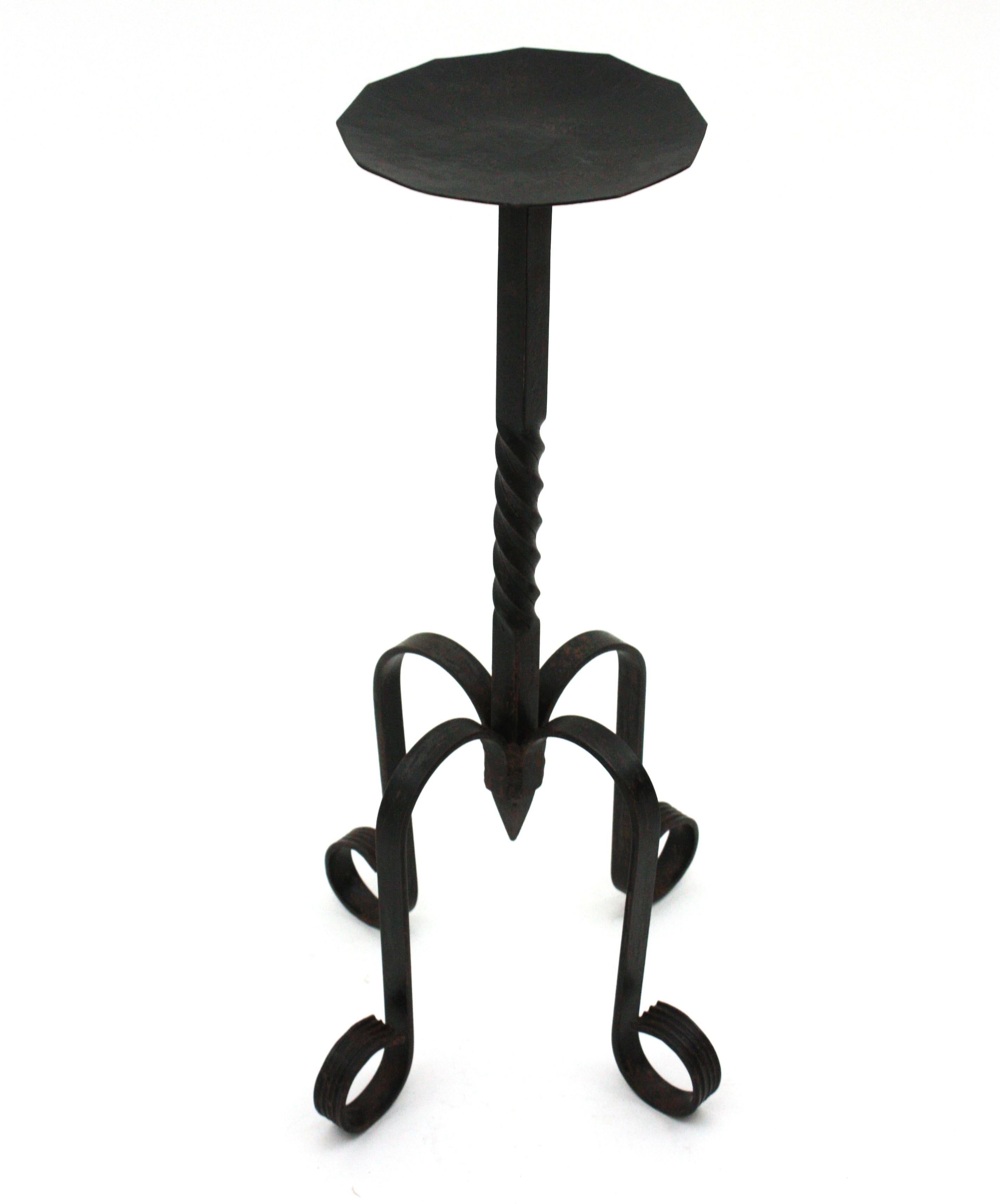 20th Century Spanish Drinks Table / Side Table / Gueridon in Wrought Iron For Sale