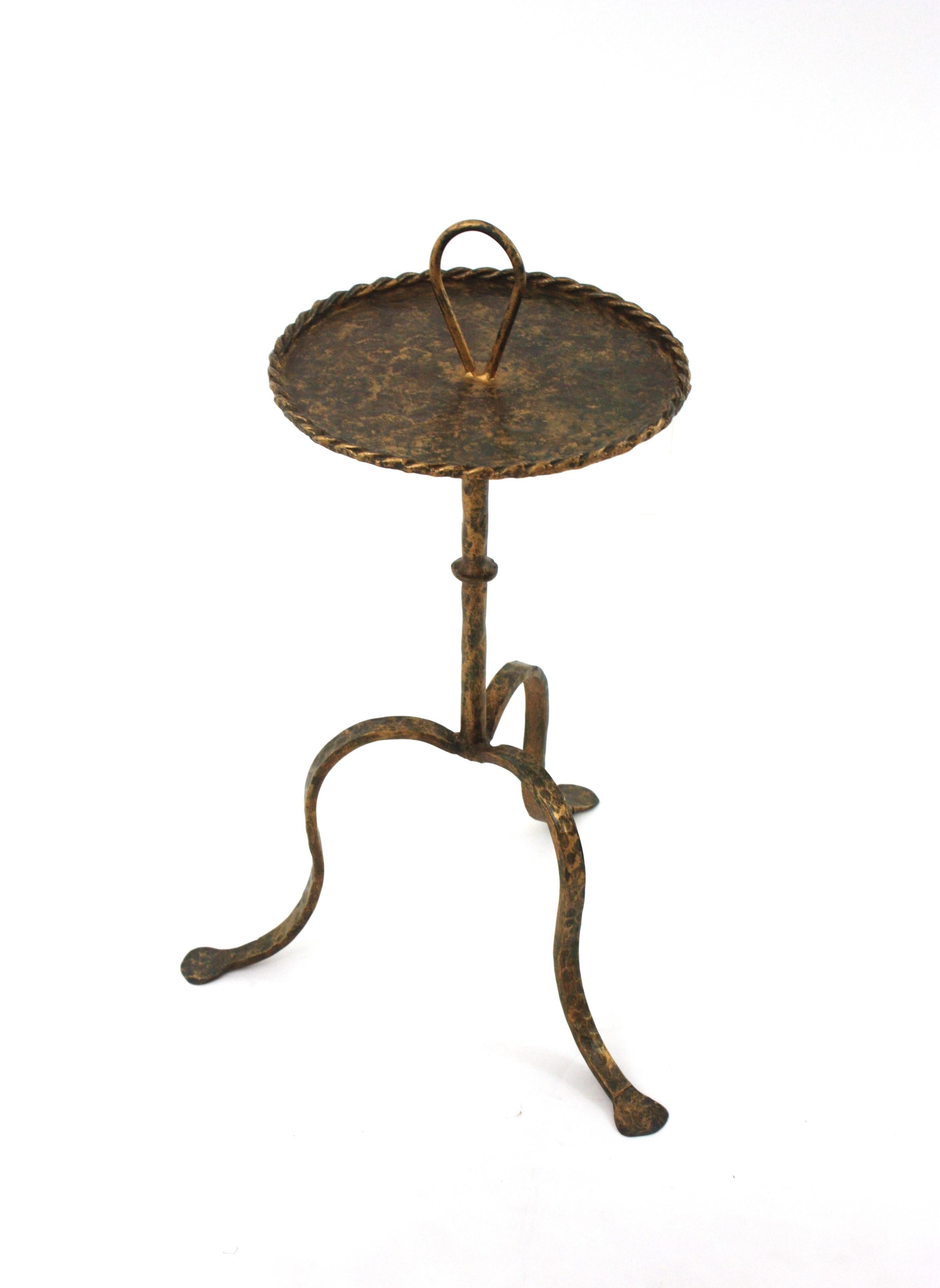 Spanish Drinks Table Gueridon with Handle , Wrought Gilt Iron For Sale 4
