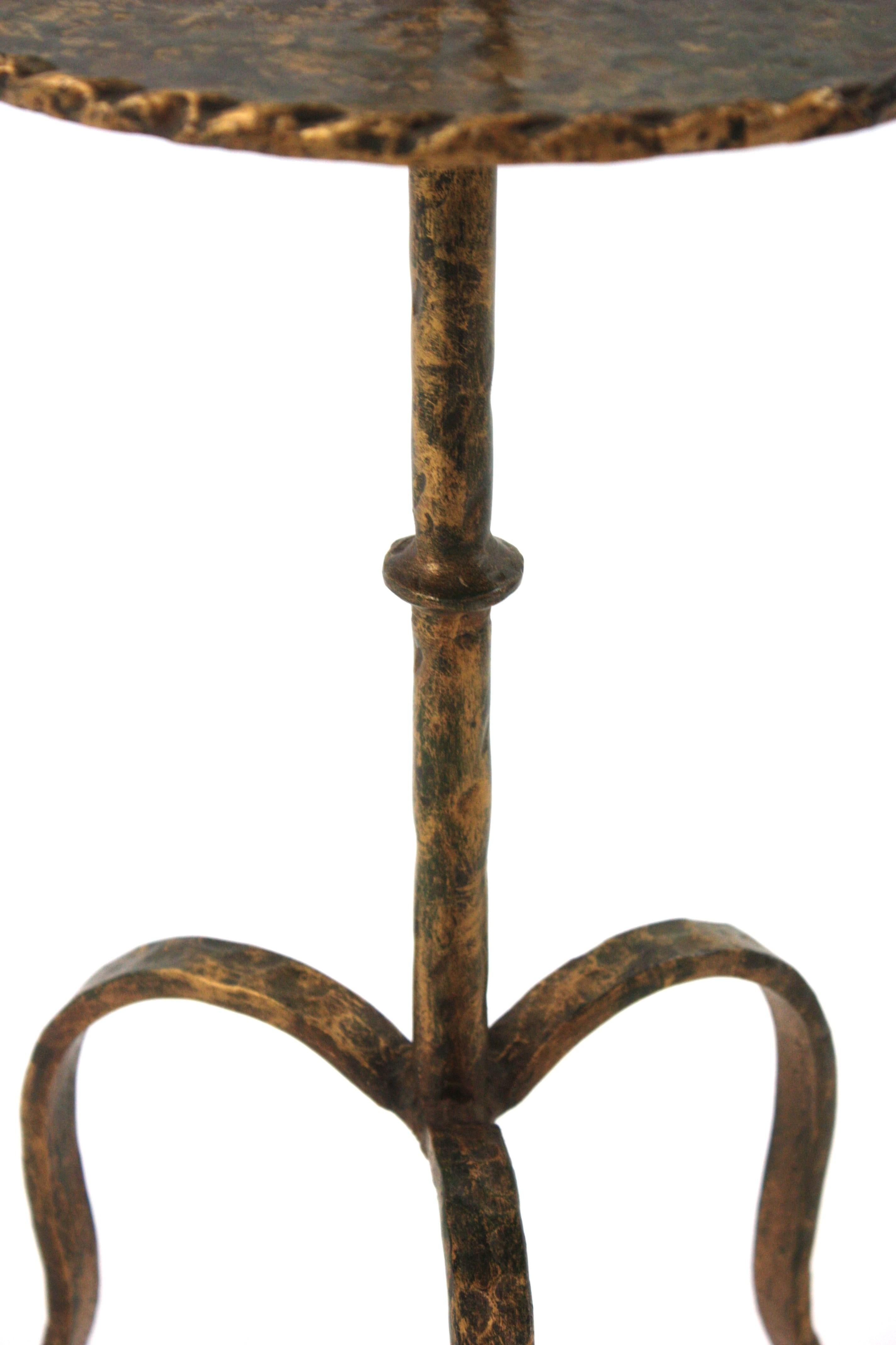 Spanish Drinks Table Gueridon with Handle , Wrought Gilt Iron For Sale 7