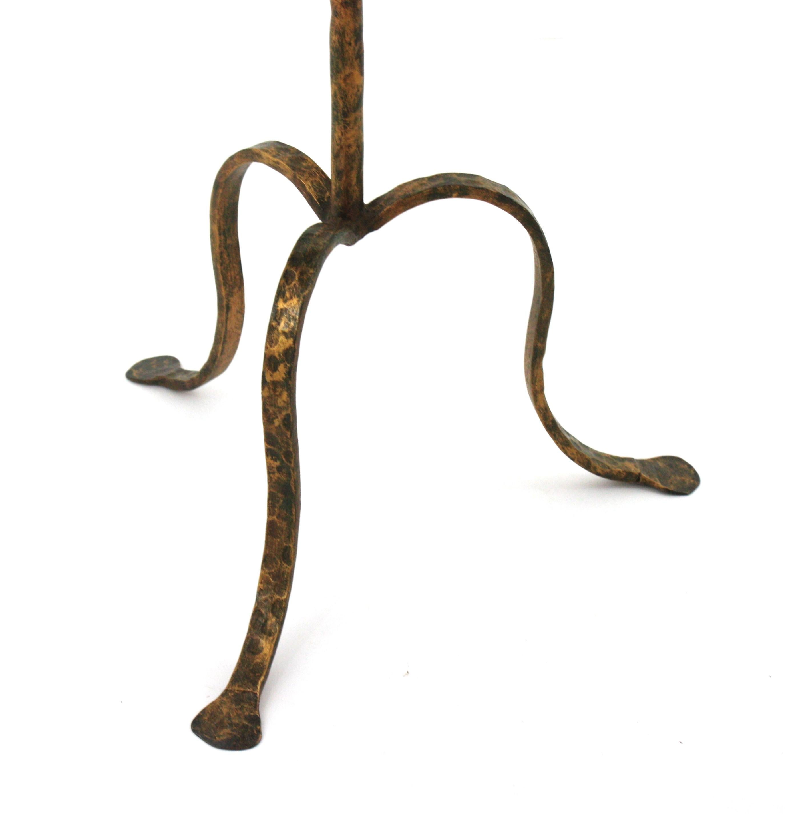Spanish Drinks Table Gueridon with Handle , Wrought Gilt Iron For Sale 10