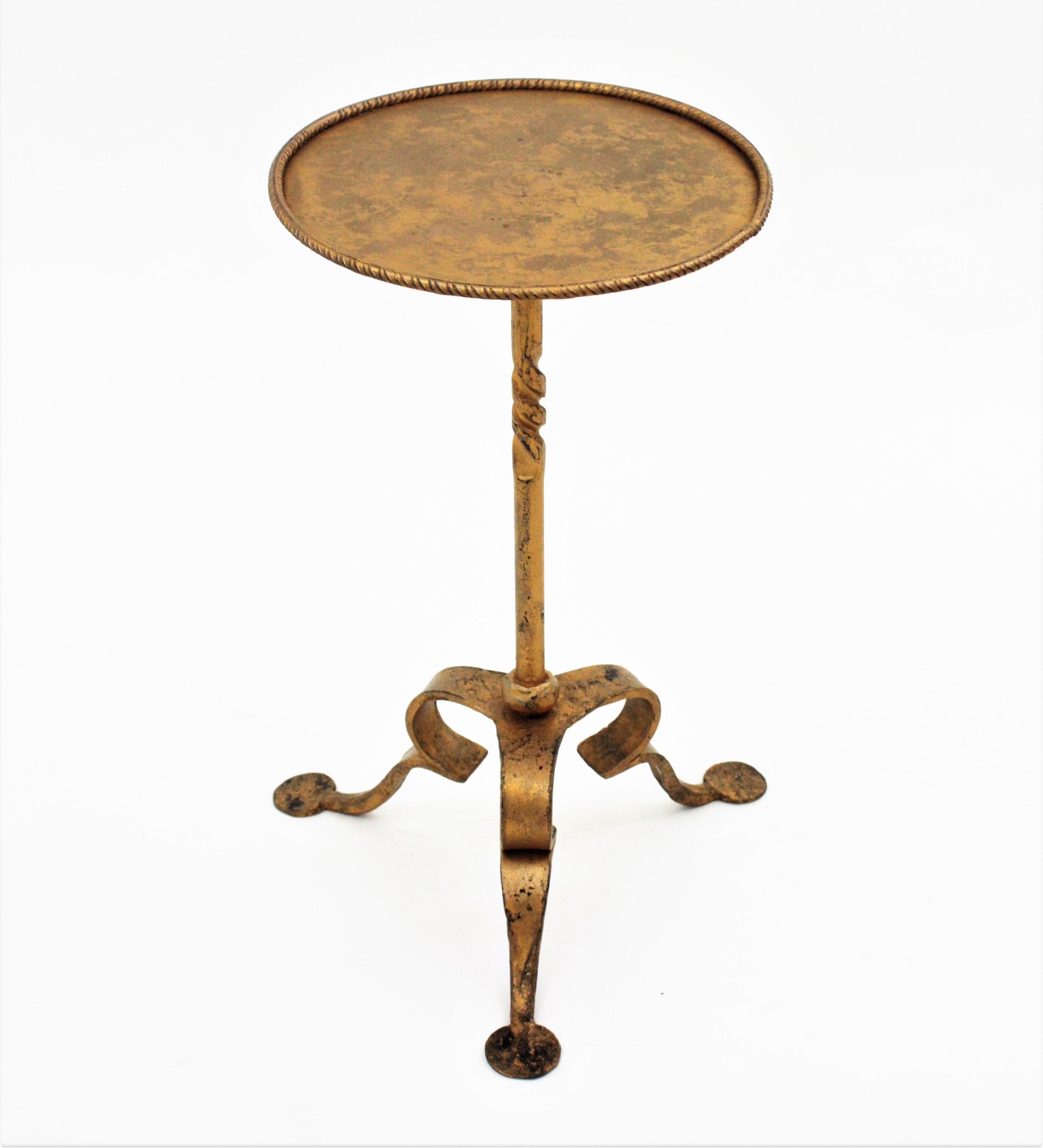 Spanish Gilt Iron Drinks Side Table / Martini Table, 1950s For Sale 4