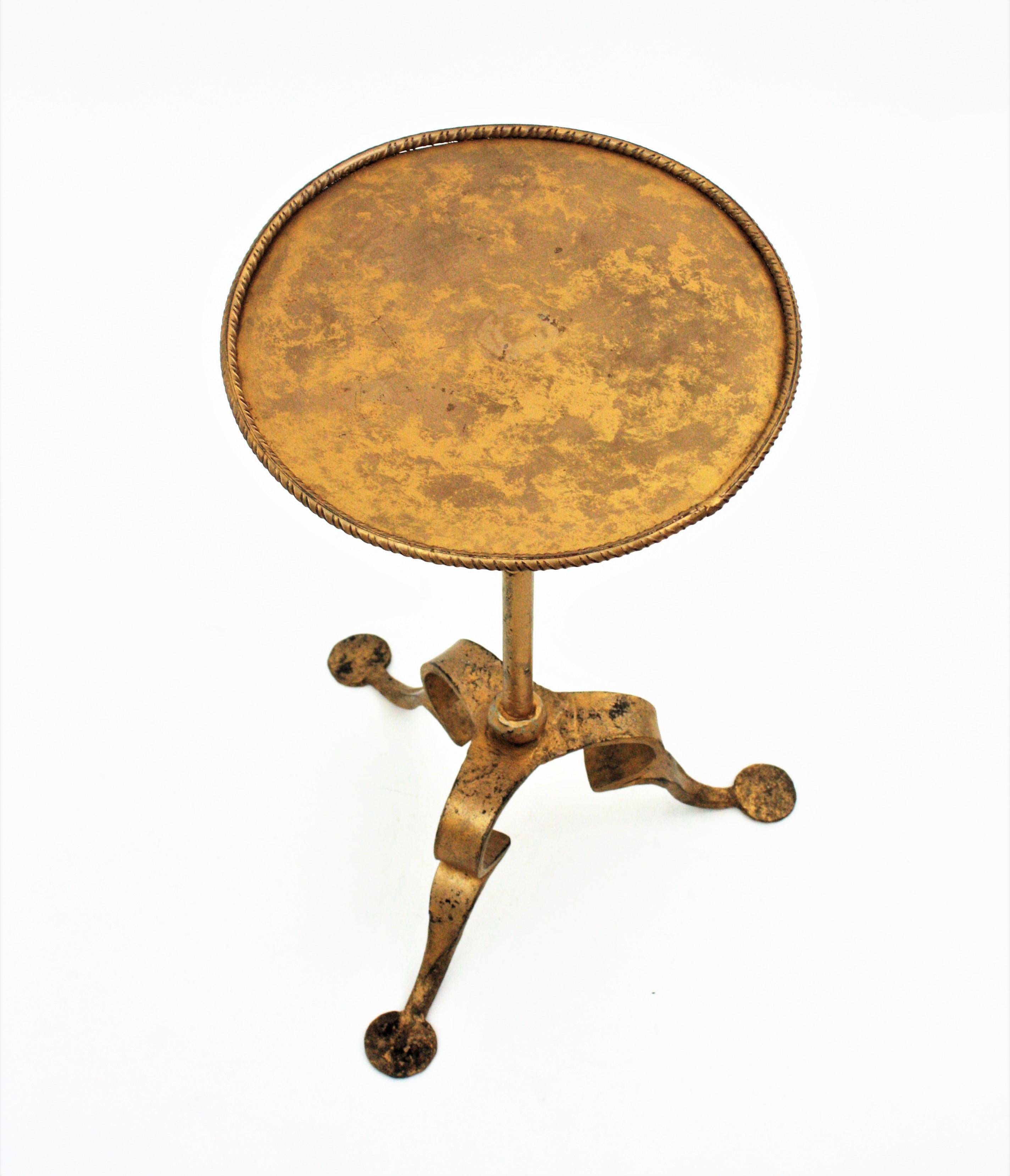 Spanish Gilt Iron Drinks Side Table / Martini Table, 1950s For Sale 1