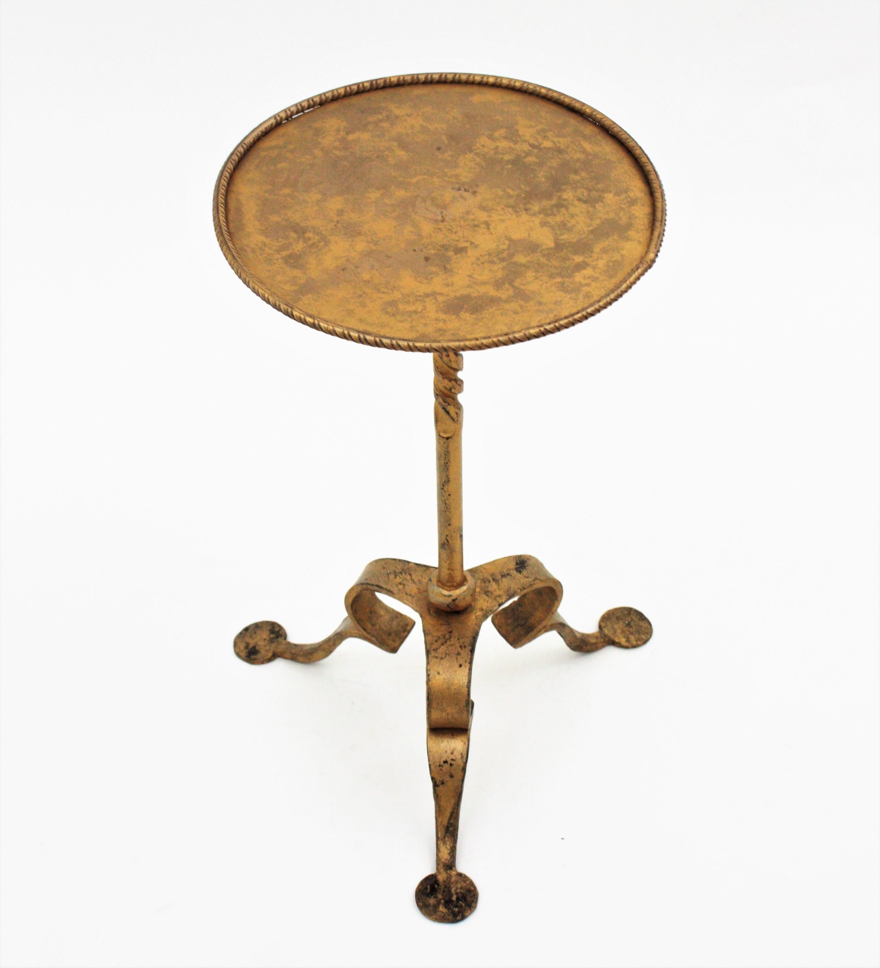 Spanish Wrought Gilt Iron Side Table / Drinks Table / Martini Table, 1950s For Sale 3