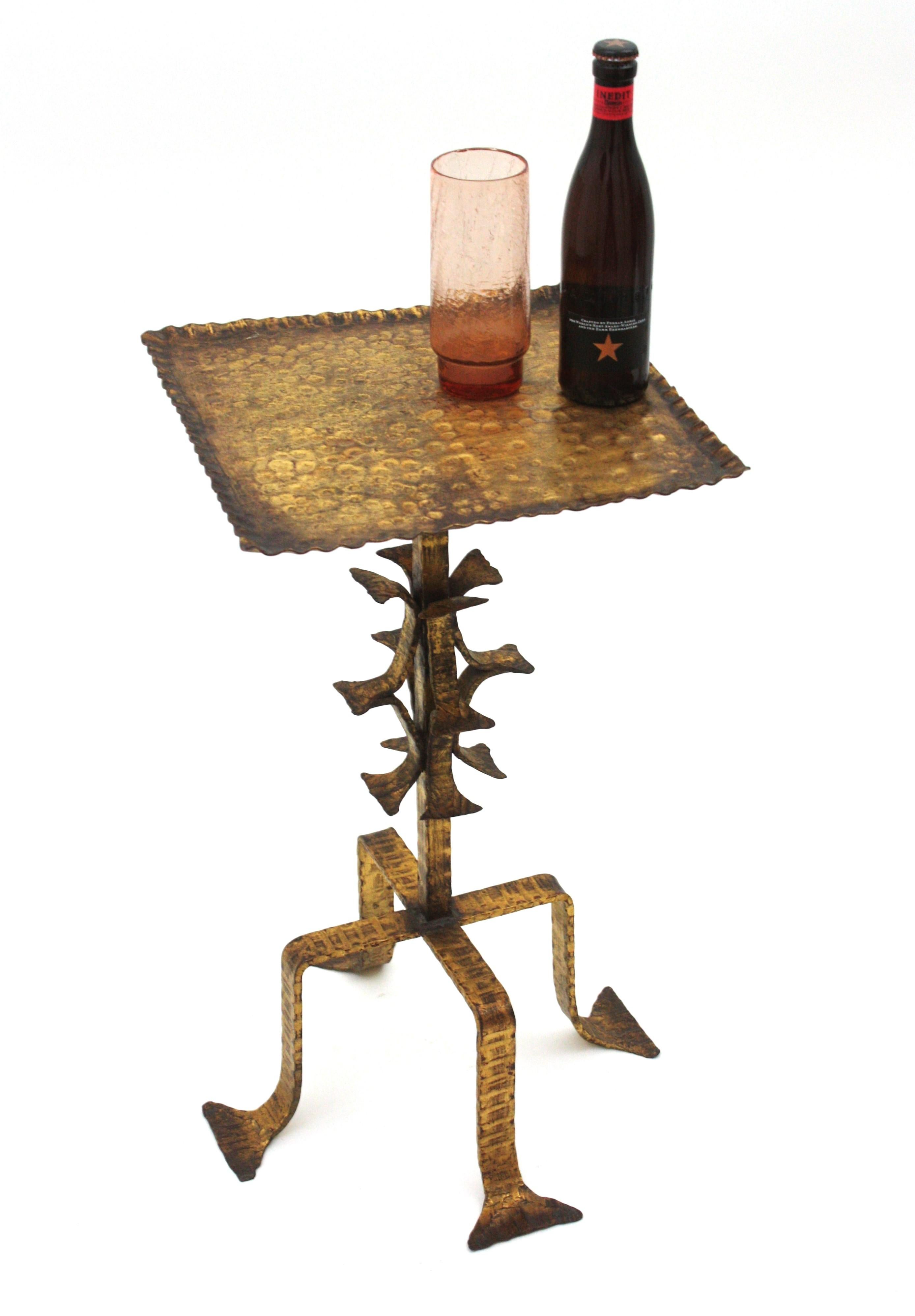 Mid-Century Modern Spanish Side Table / Drinks Table / Martini Table in Gilt Wrought Iron For Sale