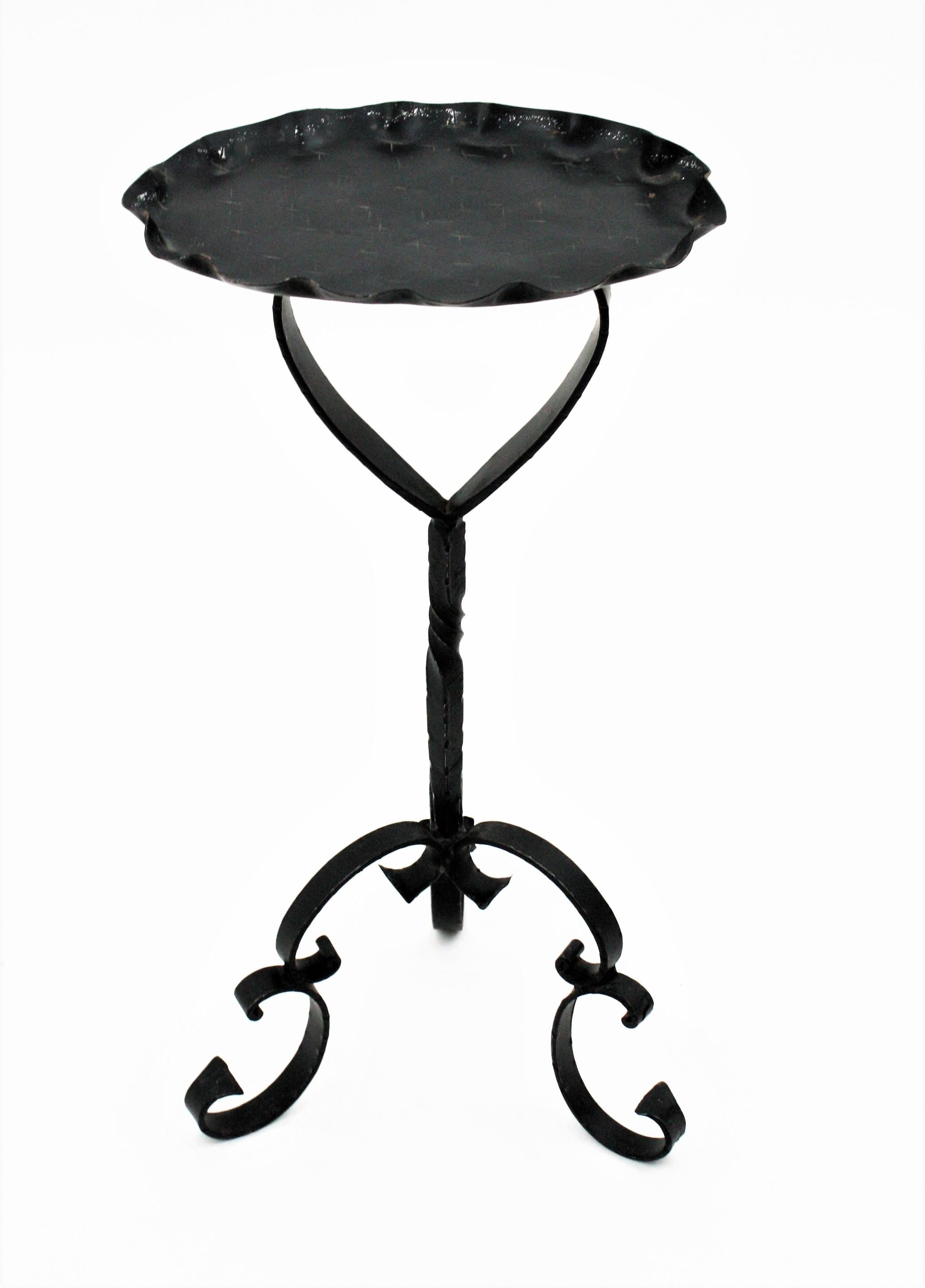 Spanish Drinks Table / Side Table / Oval Martini Table in Wrought Iron 7