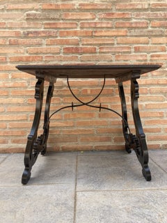 Spanish Early 19th Century Baroque Side Table with Lyre Legs and Marquetry Top