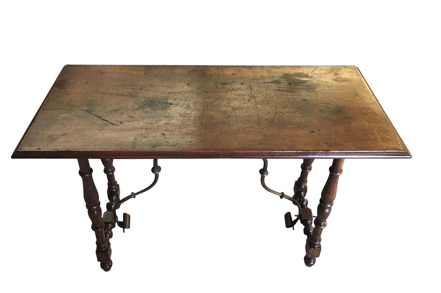 Spanish Early 19th Century Console Table In Good Condition In Atlanta, GA