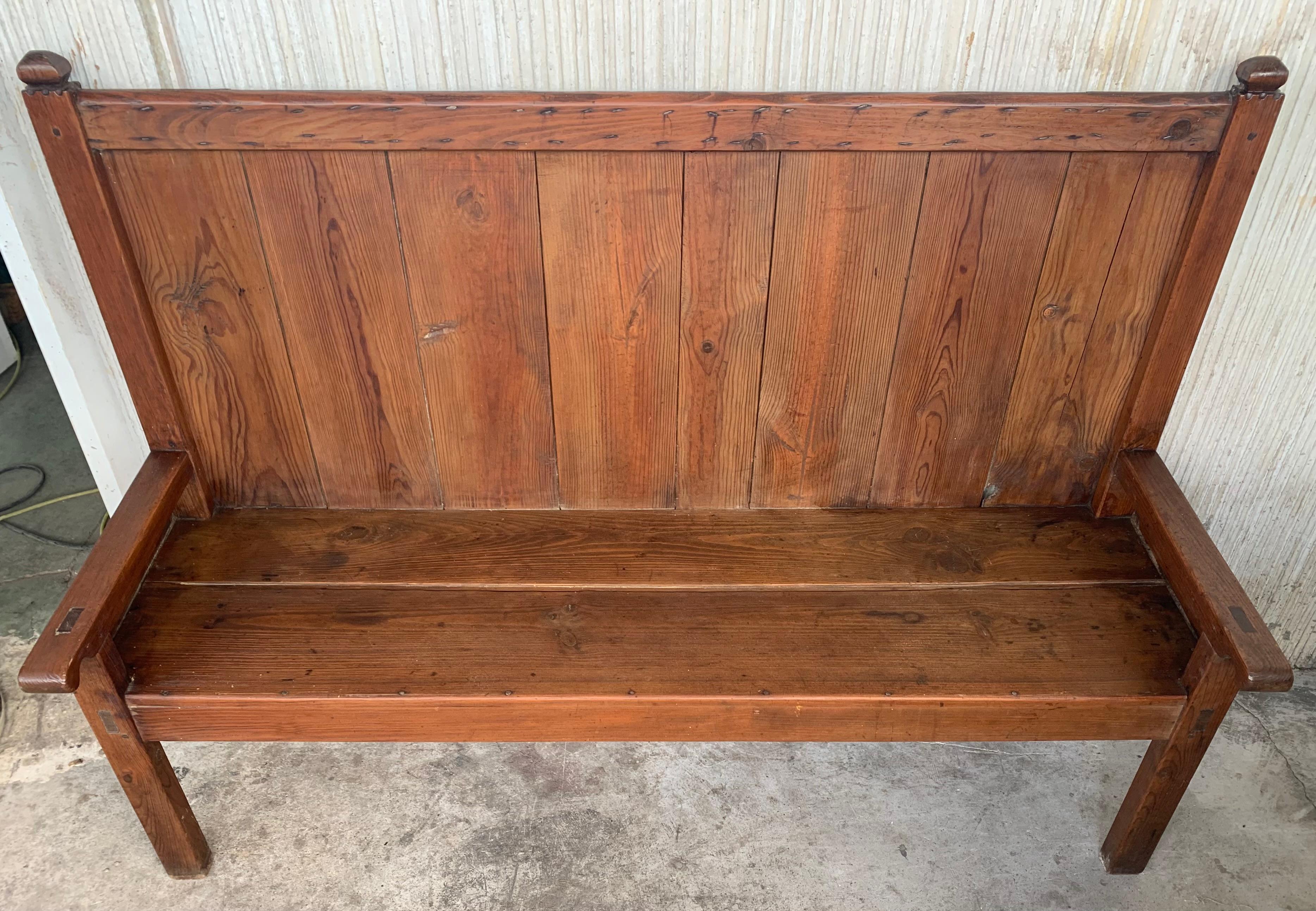 Pine Spanish Early 20th Century Bench with Dove-Tail and Tall Back For Sale