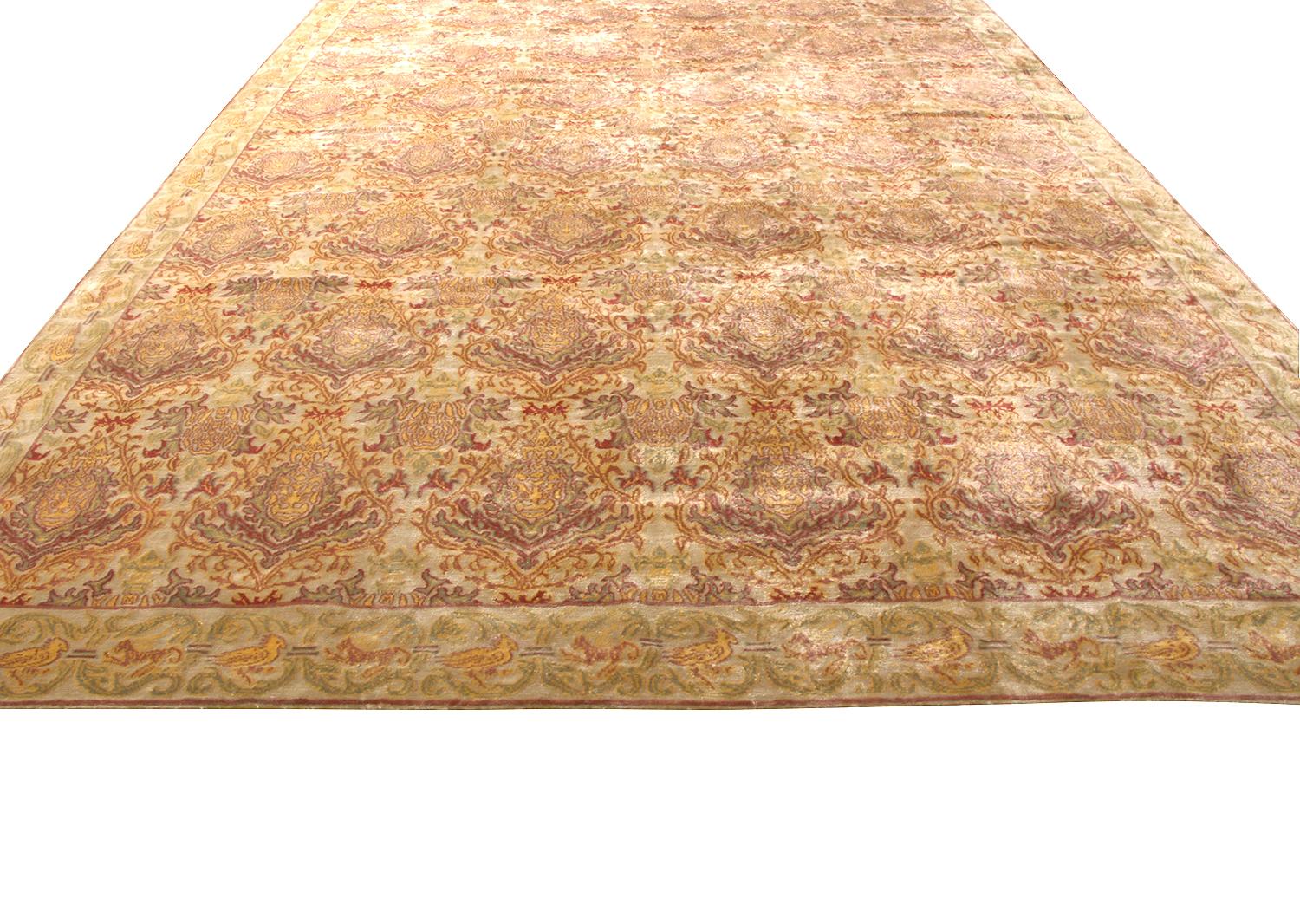 Connoting Spanish sensibilities, this 10 x 14 all silk drawing from Rug & Kilim’s European collection features a lavish “Granada” design with an all over floral pattern in forest green, maroon and pale yellow against gold—all exemplifying the light