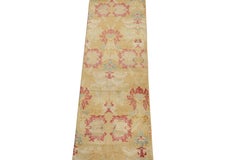 Teppich & Kelim-Läufer im spanischen, europäischen Stil in Gold, Rot und Blau mit Blumenmuster