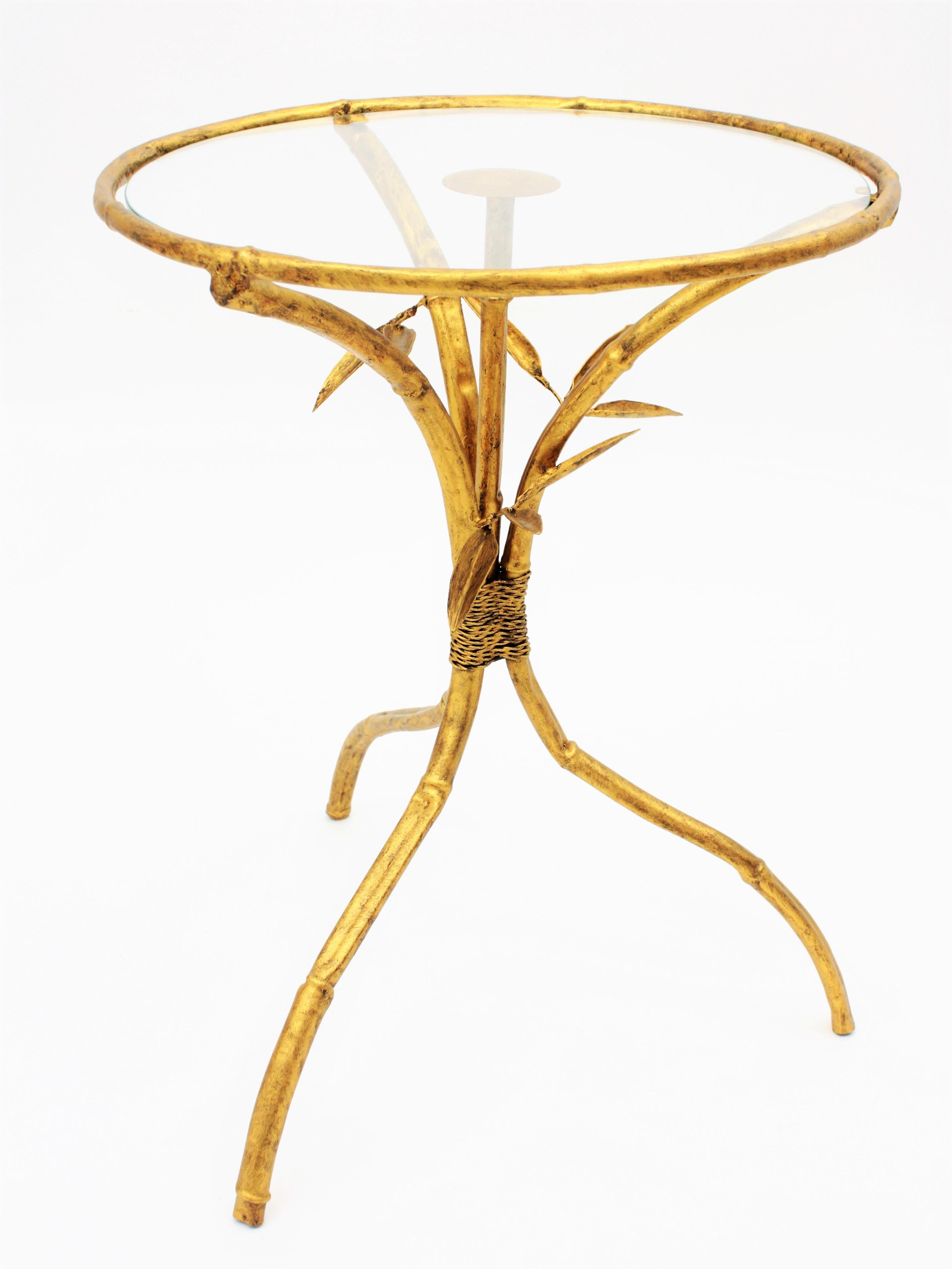 Spanish Faux Bamboo Gilt Iron Round Side Table or Drinks Table, 1950s In Good Condition In Barcelona, ES