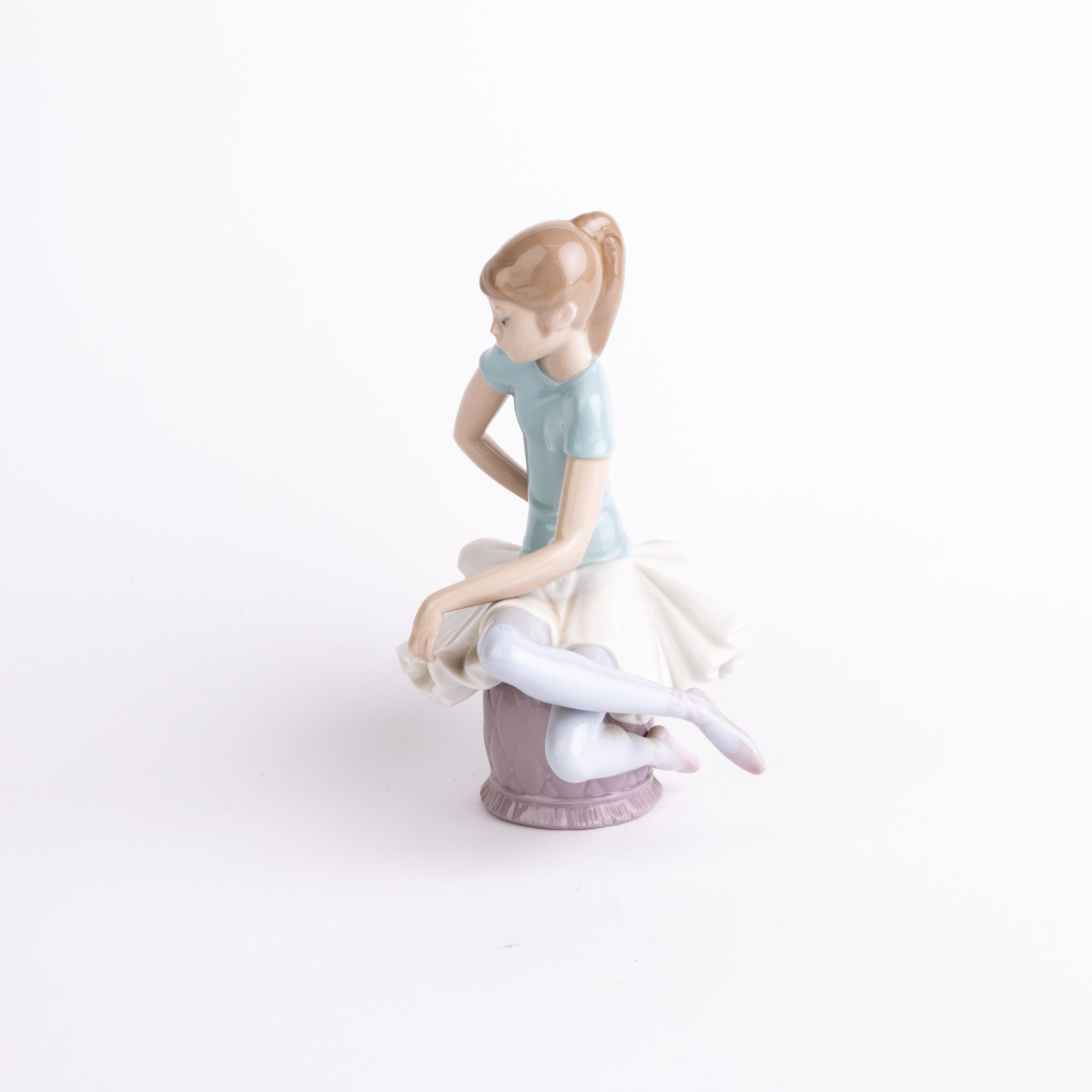 20th Century Spanish Fine Porcelain Lladro Ballerina Sculpture Figure 