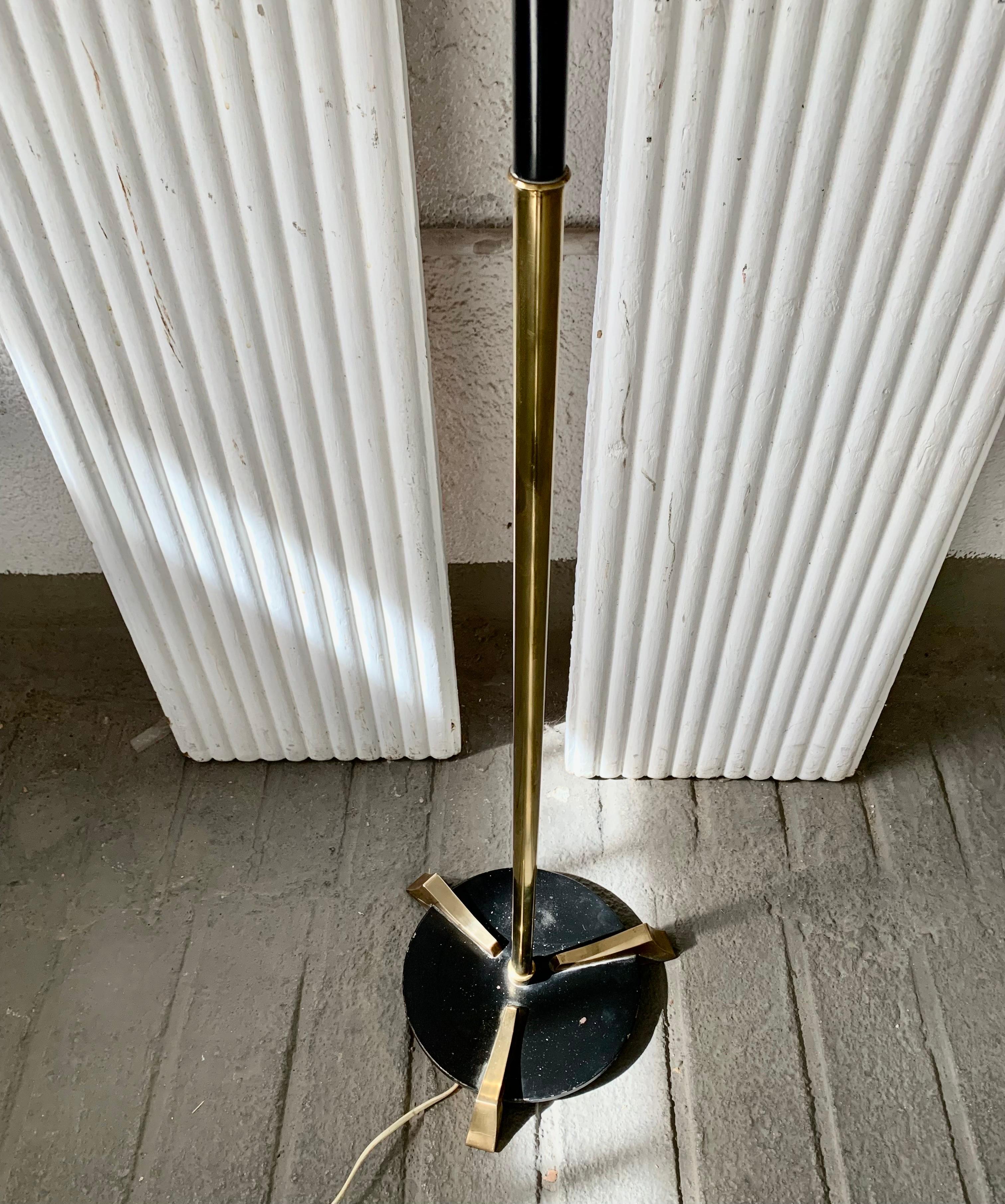 Spanish Floor Lamp 70s, in Lacquered Metal, Brass and Bronce 10