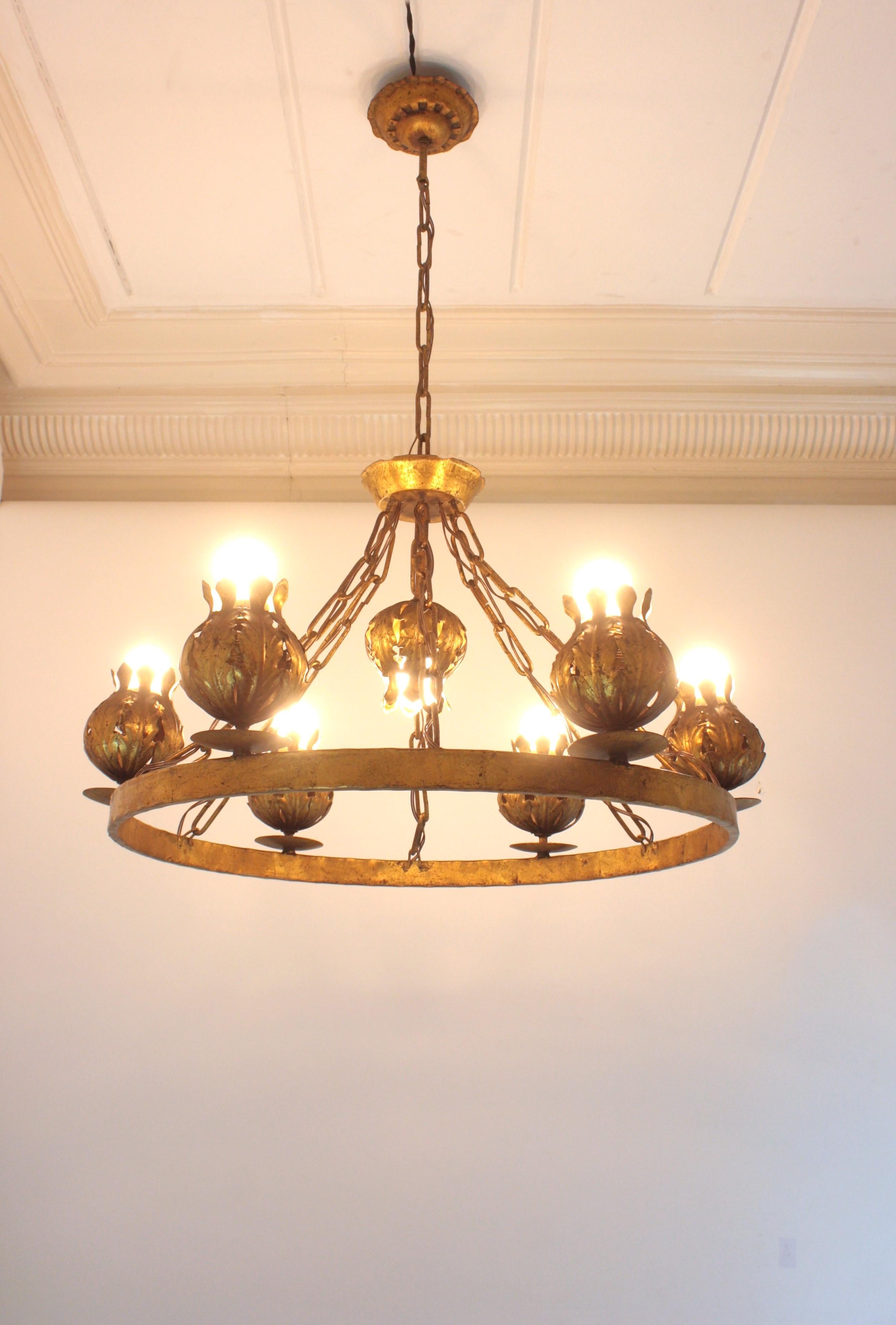 20th Century Spanish Foliage Flower Buds Large Ring Chandelier in Gilt Iron, 7 Lights For Sale
